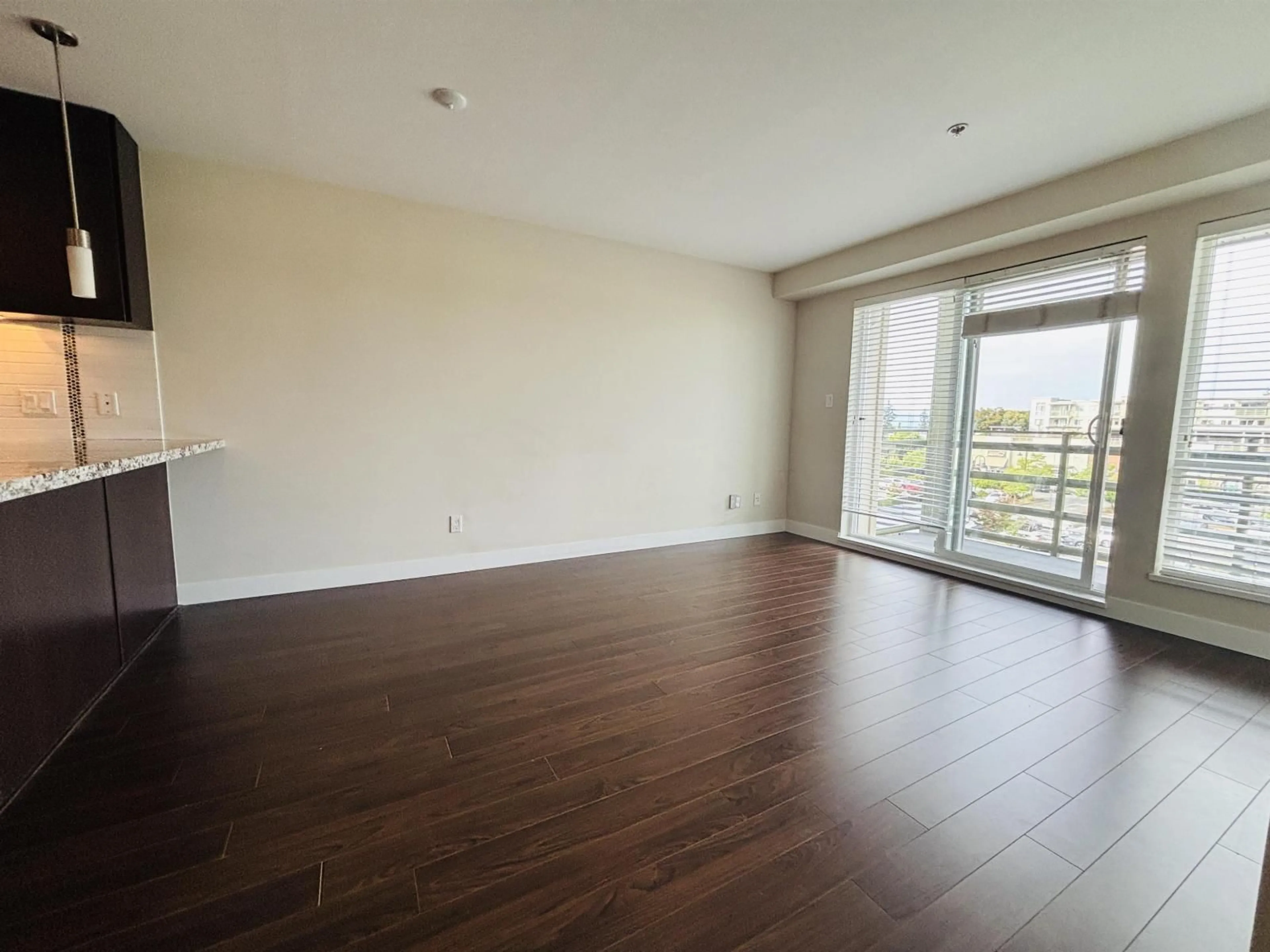 A pic of a room for 309 - 15775 CROYDON, Surrey British Columbia V3Z2L6