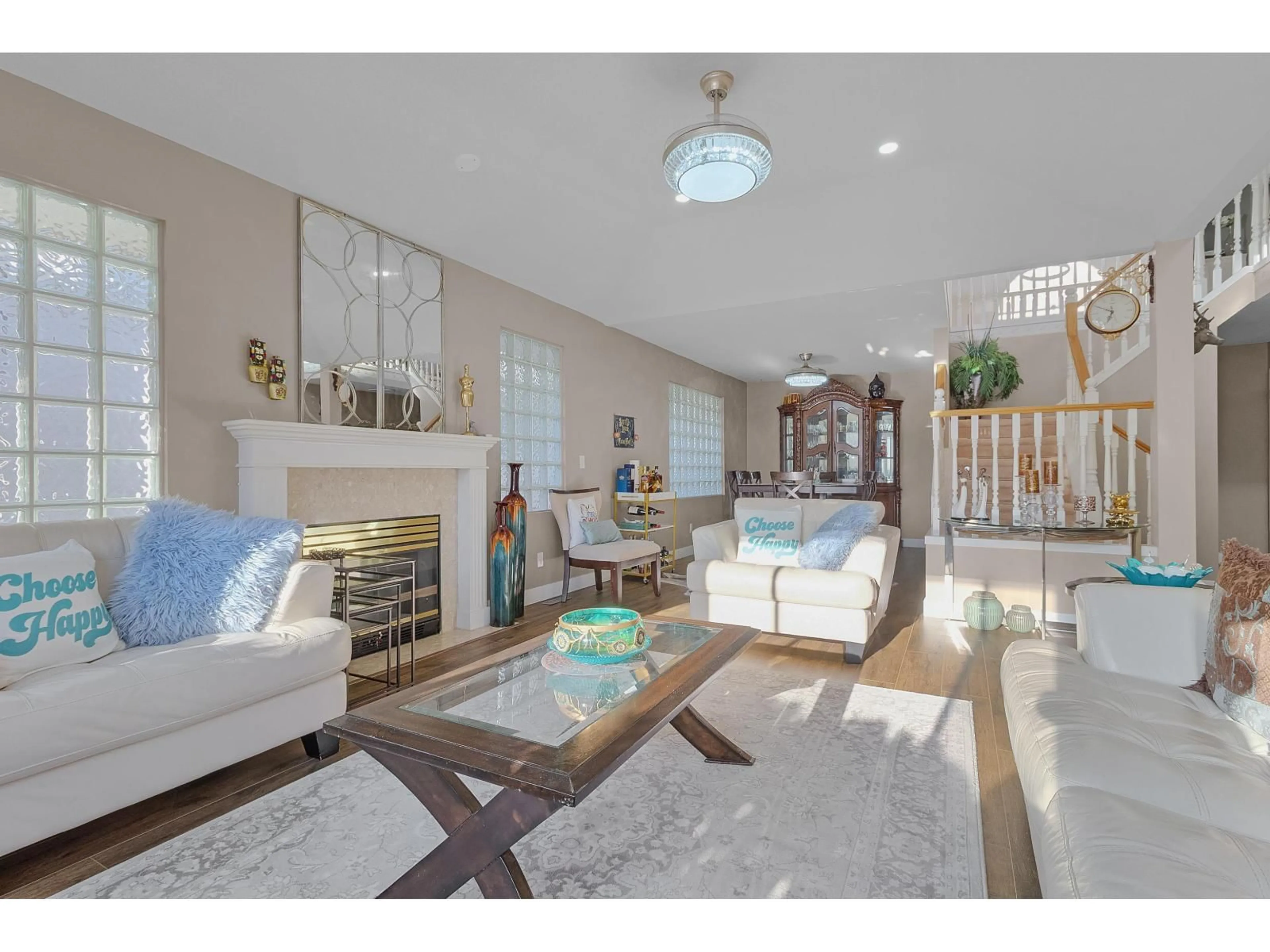 Living room with furniture, unknown for 4 - 7955 122, Surrey British Columbia V3W4T4