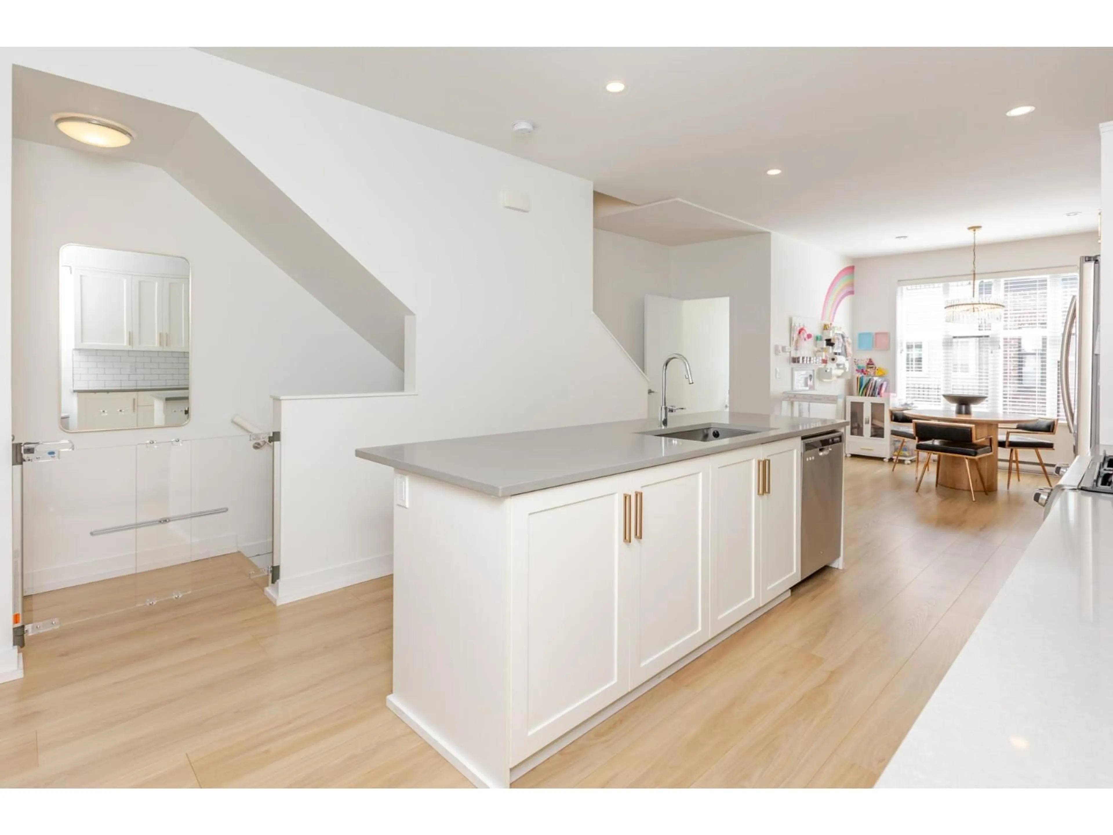 Open concept kitchen, unknown for 11 - 15588 32, Surrey British Columbia V3Z0G3