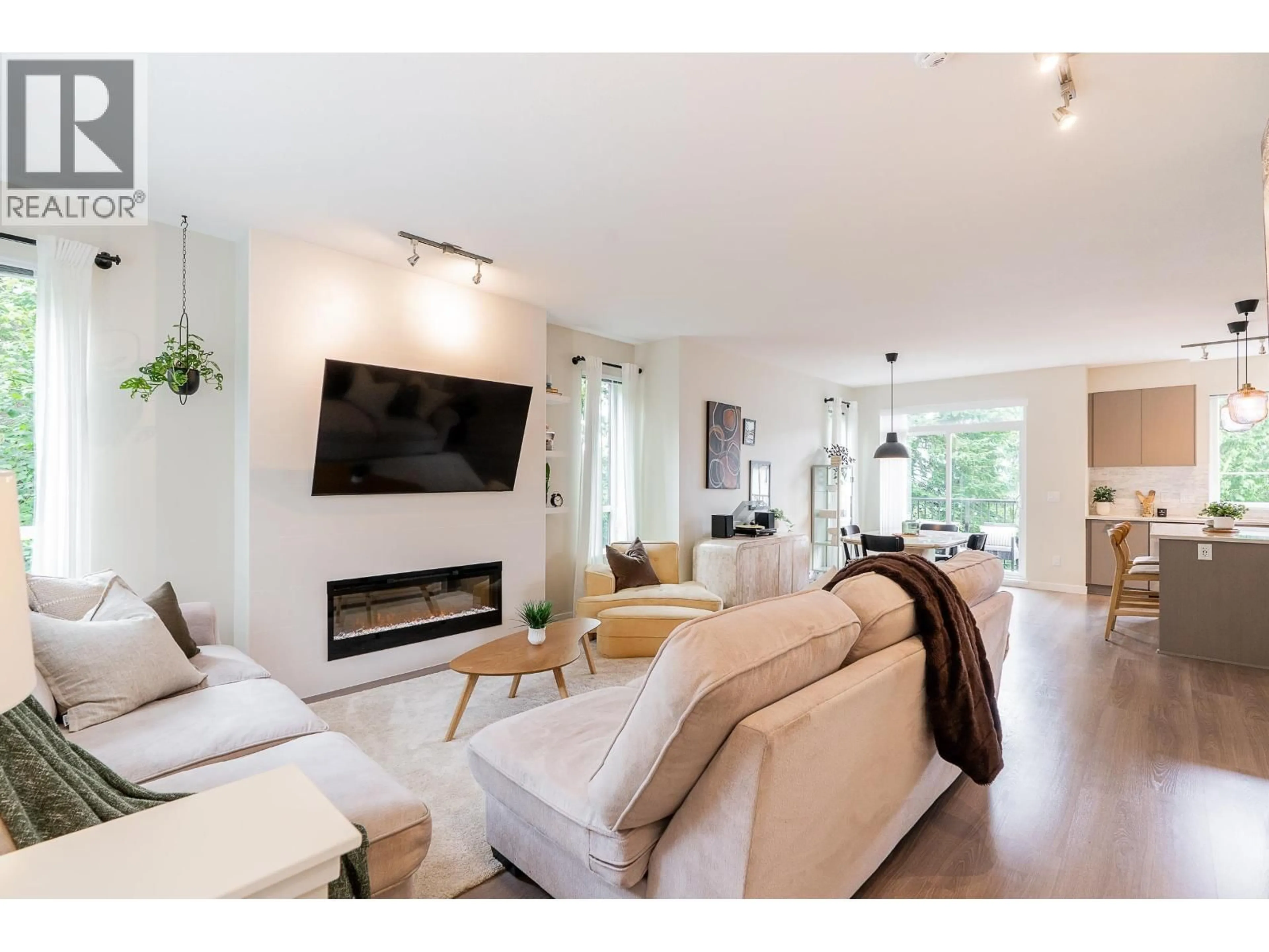 Living room with furniture, unknown for 91 - 3500 BURKE VILLAGE PROMENADE, Coquitlam British Columbia V3E0N2