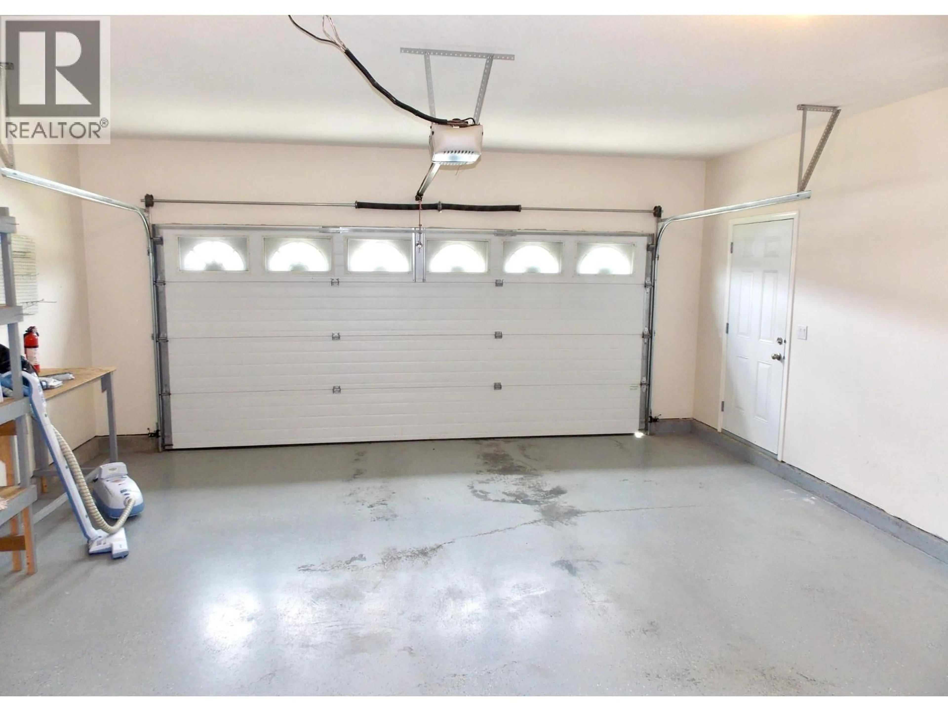 Indoor garage for 124 - 375 MANDARINO PLACE, Williams Lake British Columbia V2G4V3