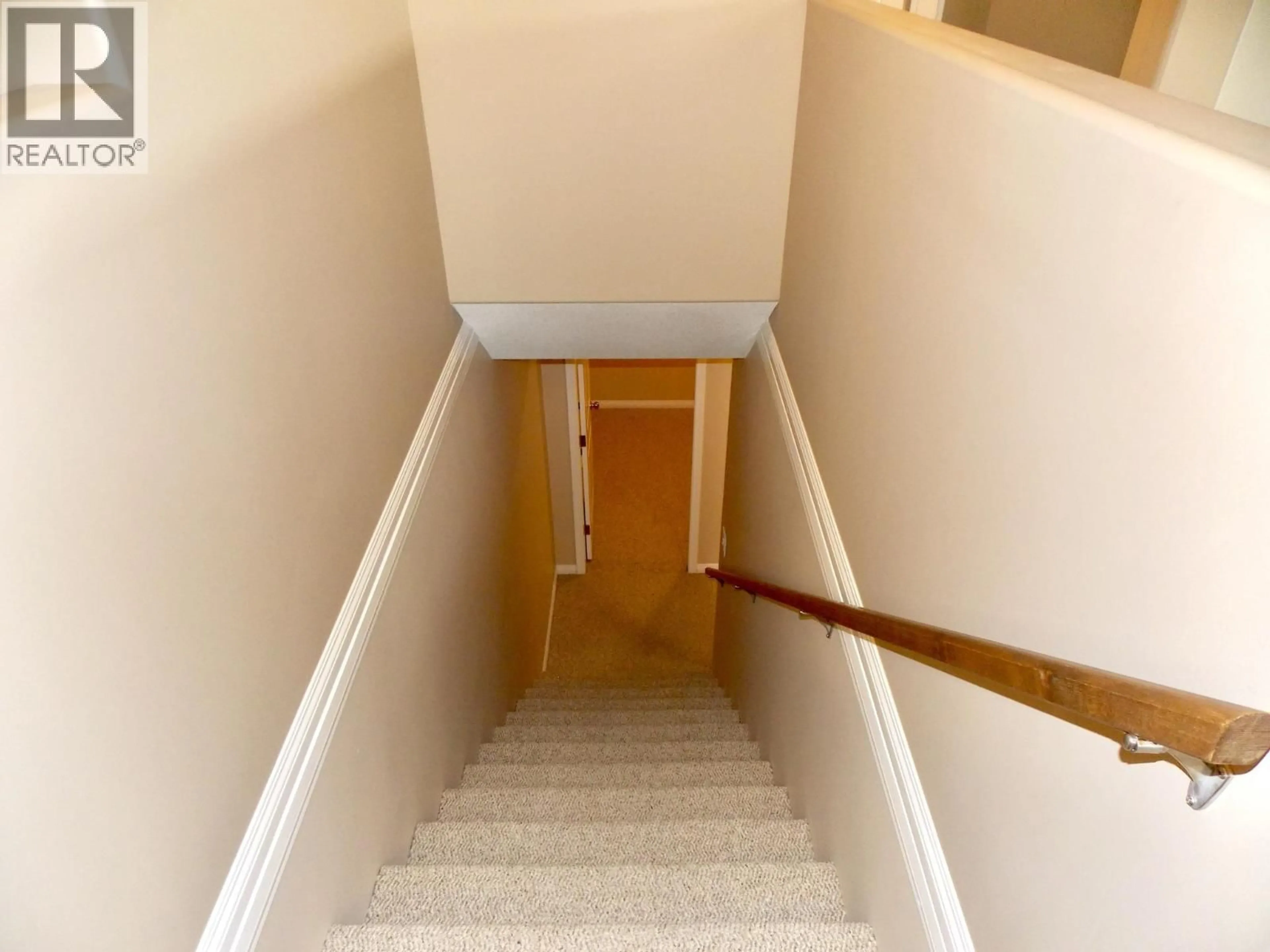 Stairs for 124 - 375 MANDARINO PLACE, Williams Lake British Columbia V2G4V3