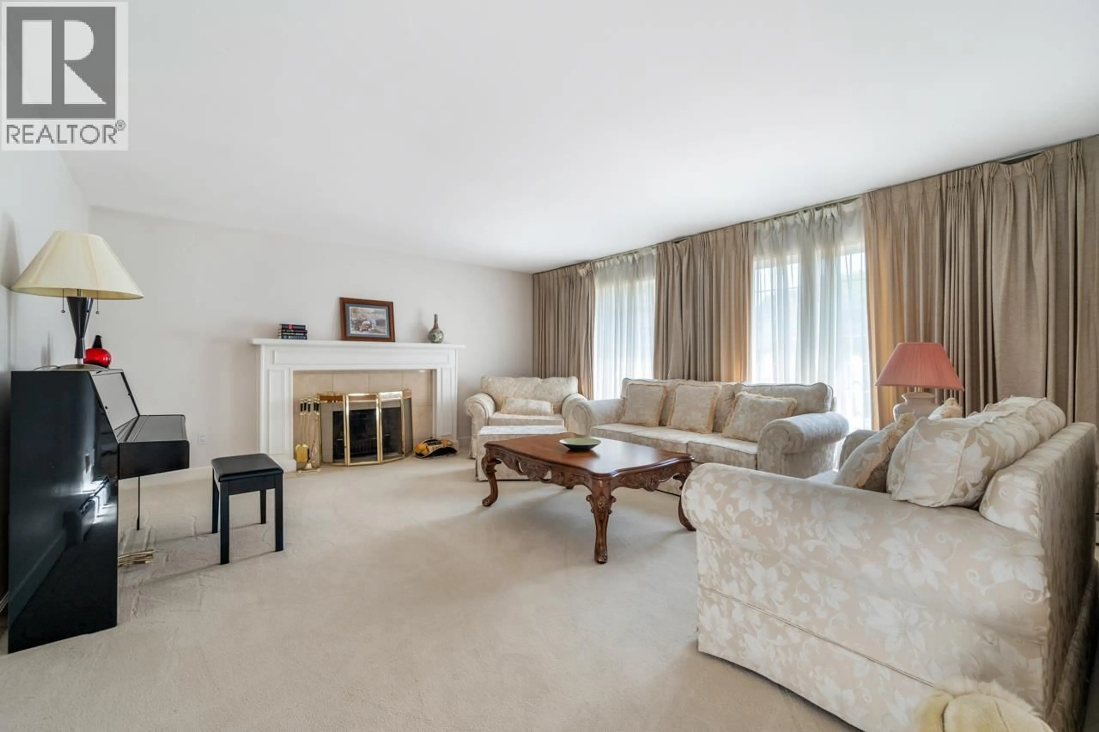 Living room with furniture, carpet floor for 1653 62ND AVENUE, Vancouver British Columbia V6P2G1