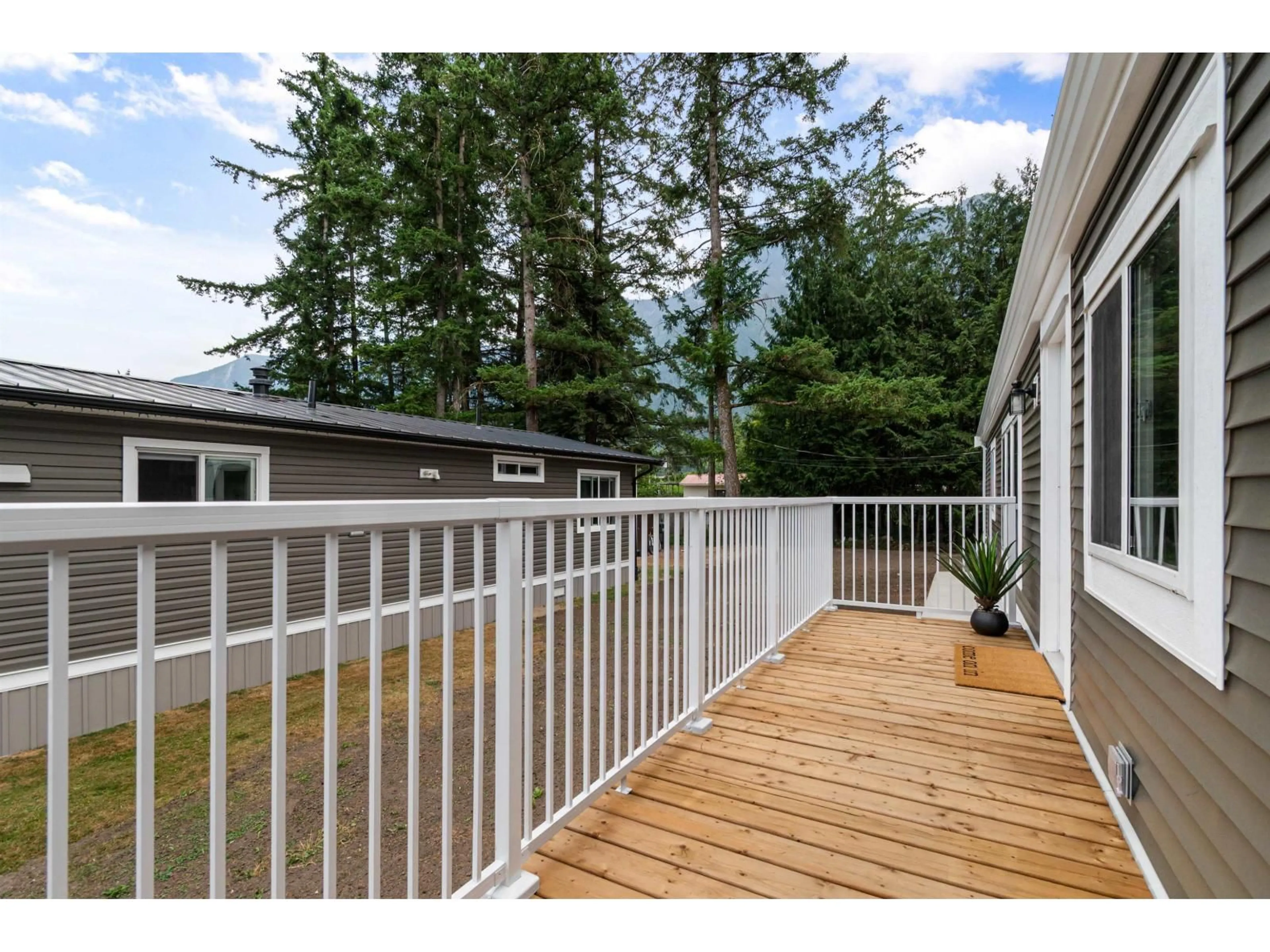 Patio, unknown for 34 - 65367 KAWKAWA LAKE ROAD, Hope British Columbia V0X1L1