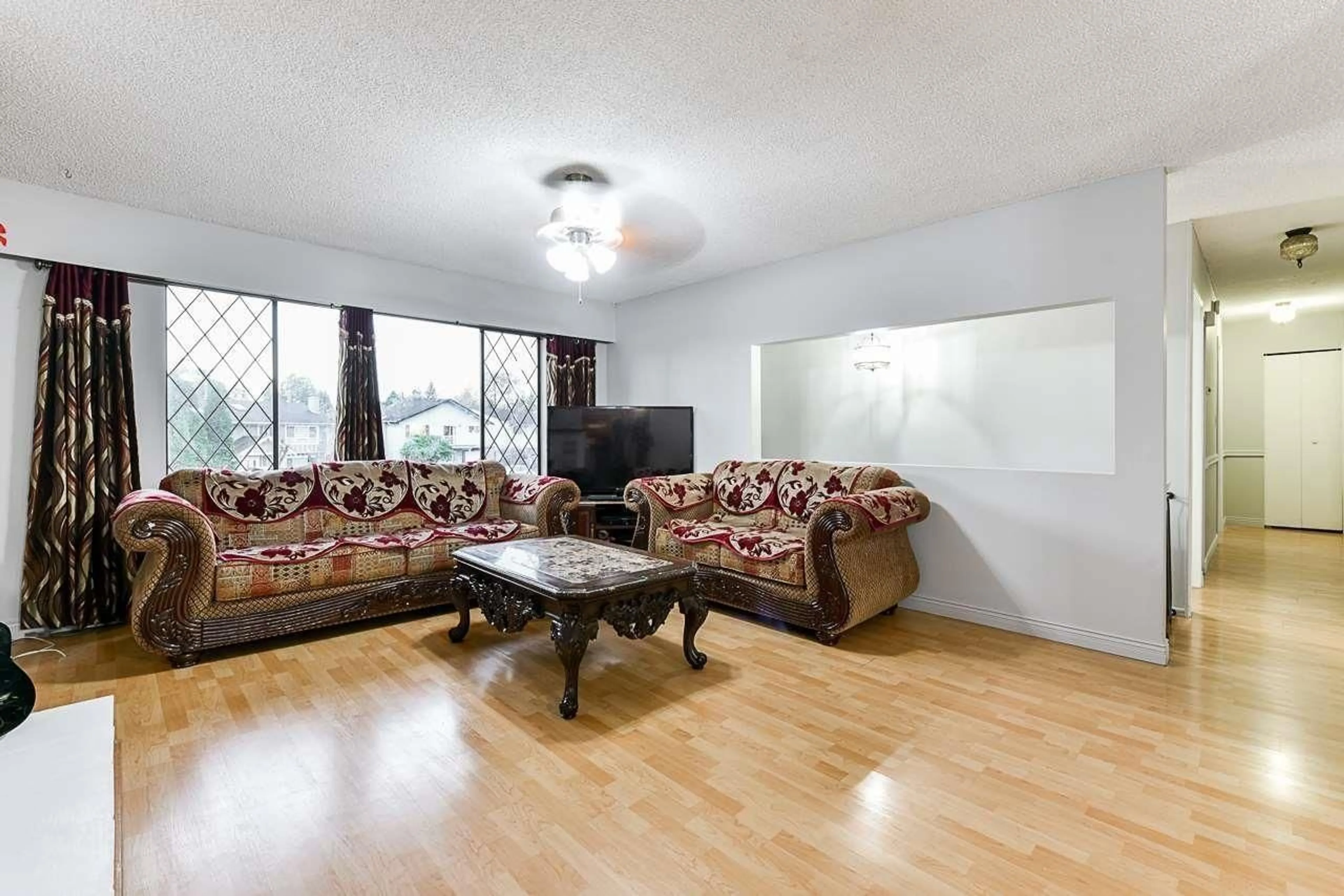 Living room with furniture, unknown for 11516 PARKWOOD, Delta British Columbia V4C7L1