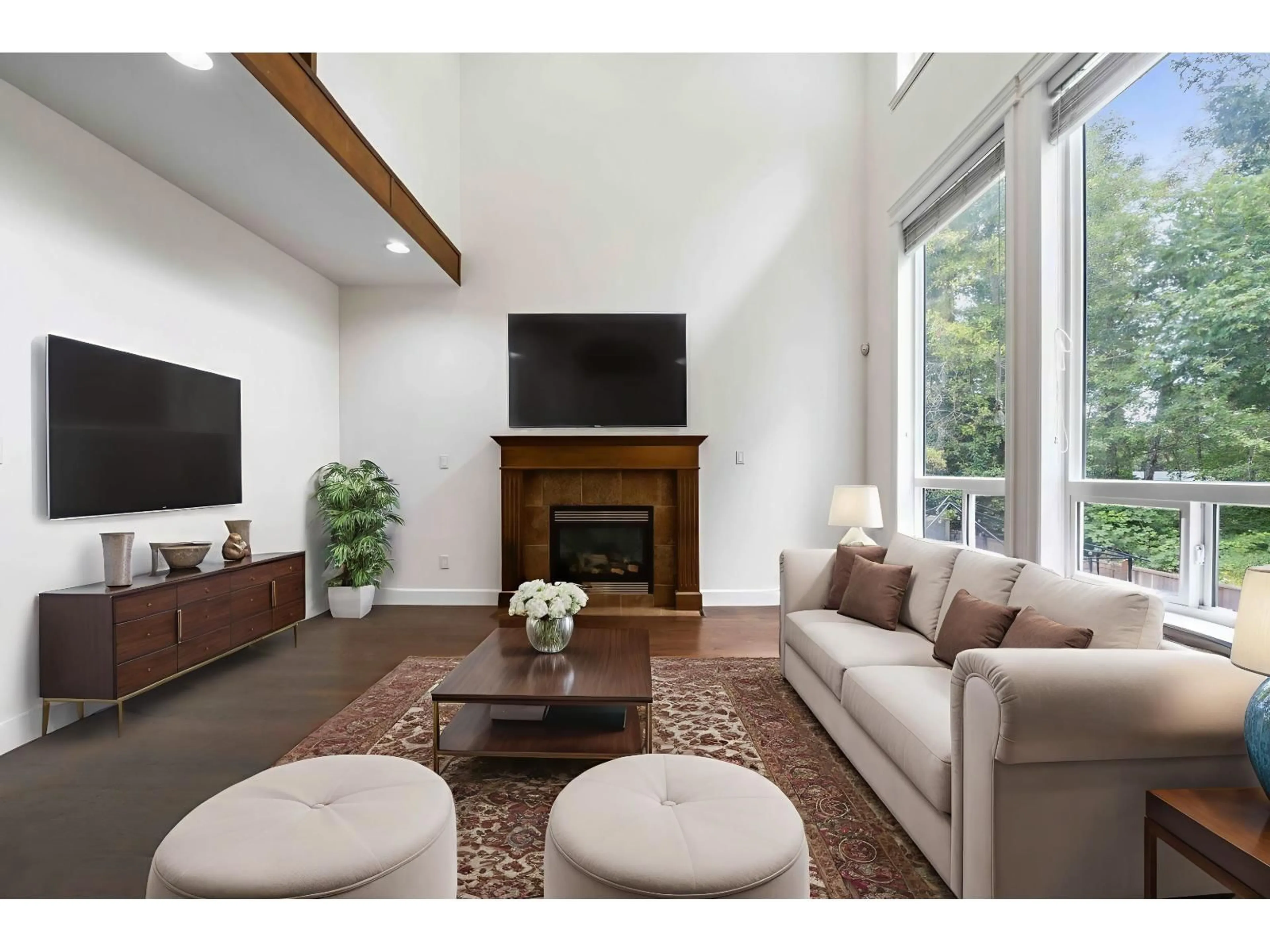 Living room with furniture, unknown for 20049 74, Langley British Columbia V2Y3G6