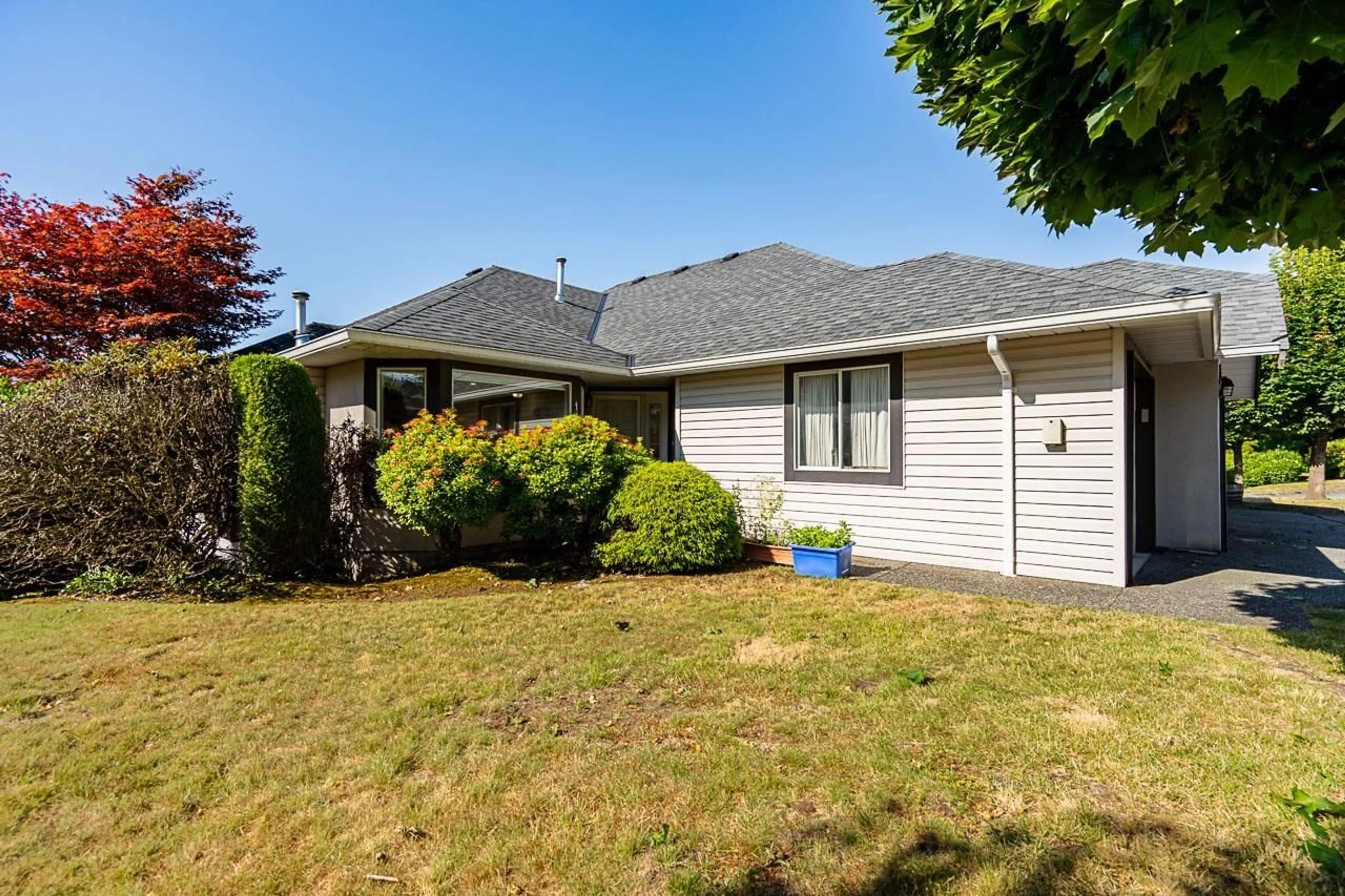Home with vinyl exterior material, street for 165 - 3160 TOWNLINE, Abbotsford British Columbia V2T5P4
