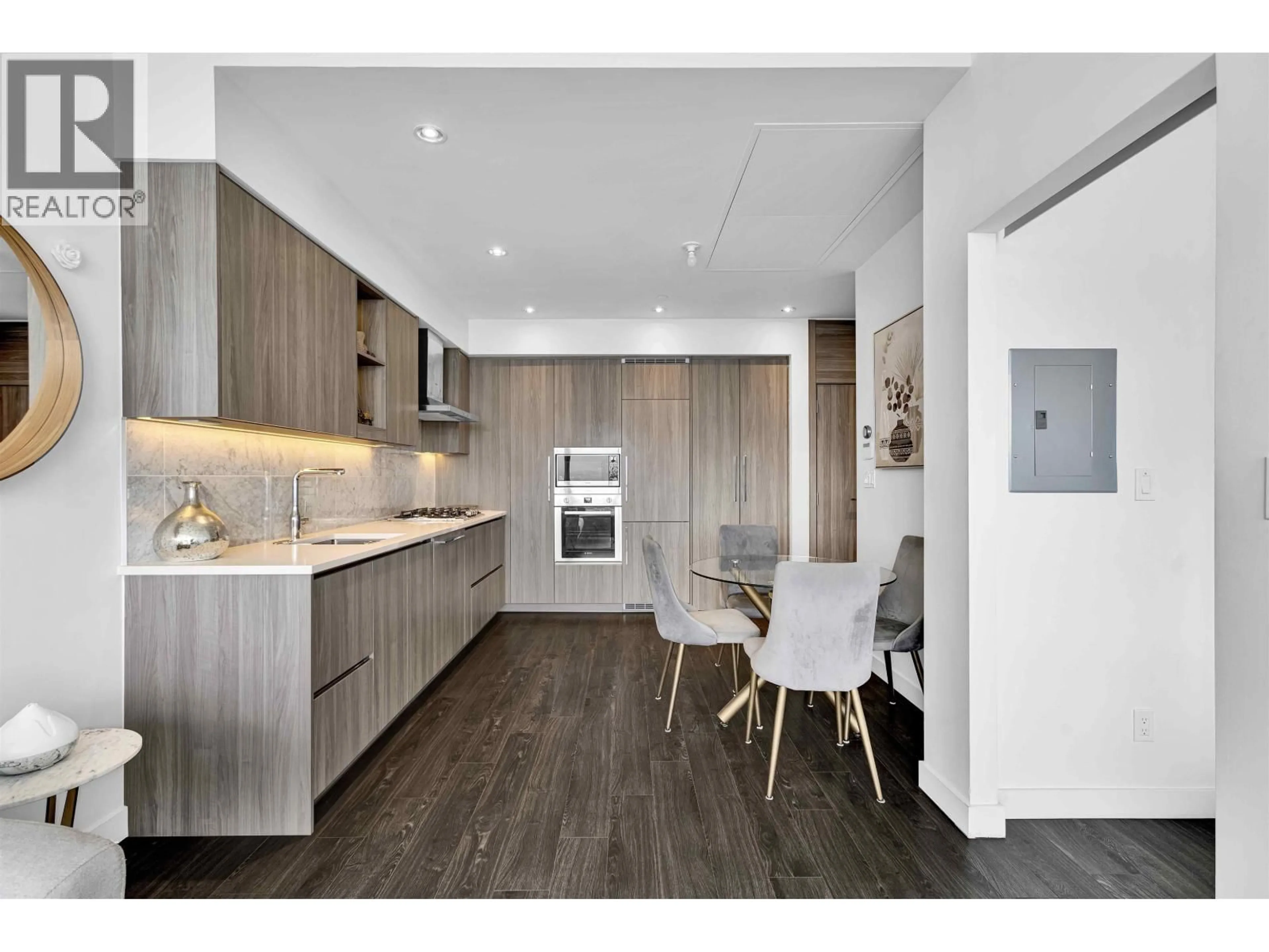 Open concept kitchen, wood/laminate floor for 4905 - 4730 LOUGHEED HIGHWAY, Burnaby British Columbia V5C0M9