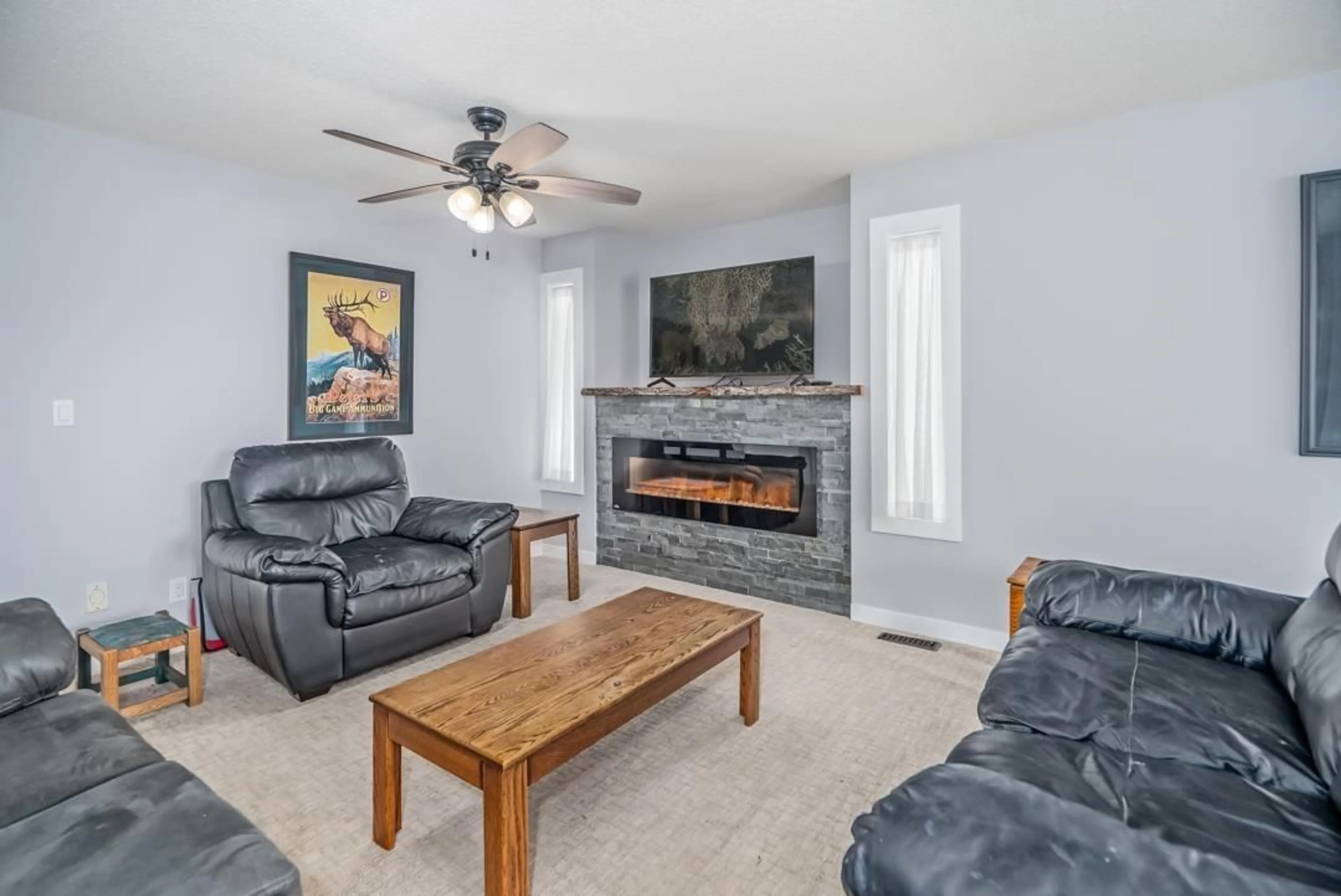 Living room with furniture, unknown for 6990 COACH LAMP DRIVE, Chilliwack British Columbia V2R2Y7