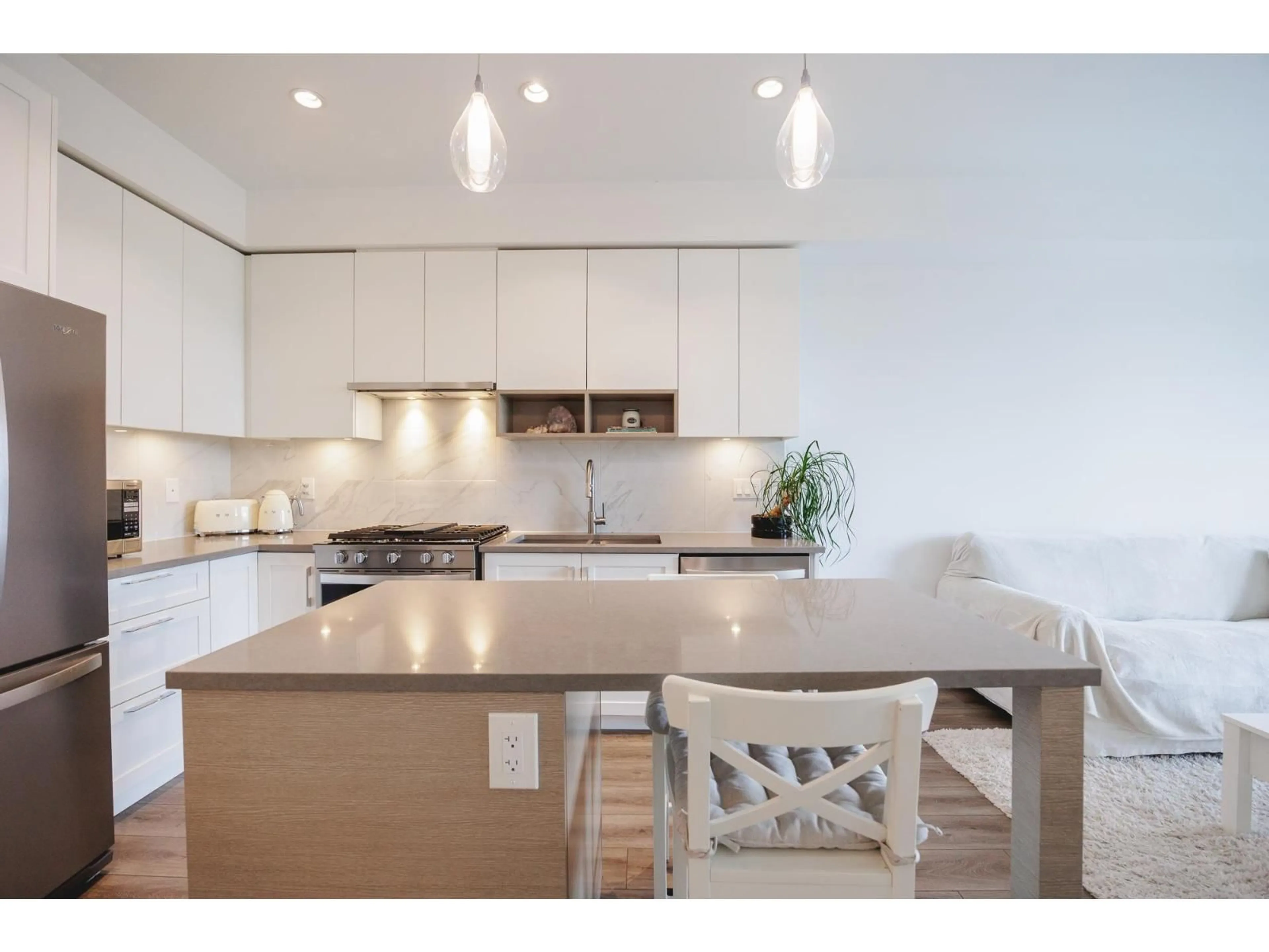 Open concept kitchen, unknown for A224 - 20727 WILLOUGHBY TOWN CENTRE, Langley British Columbia V2Y3N1