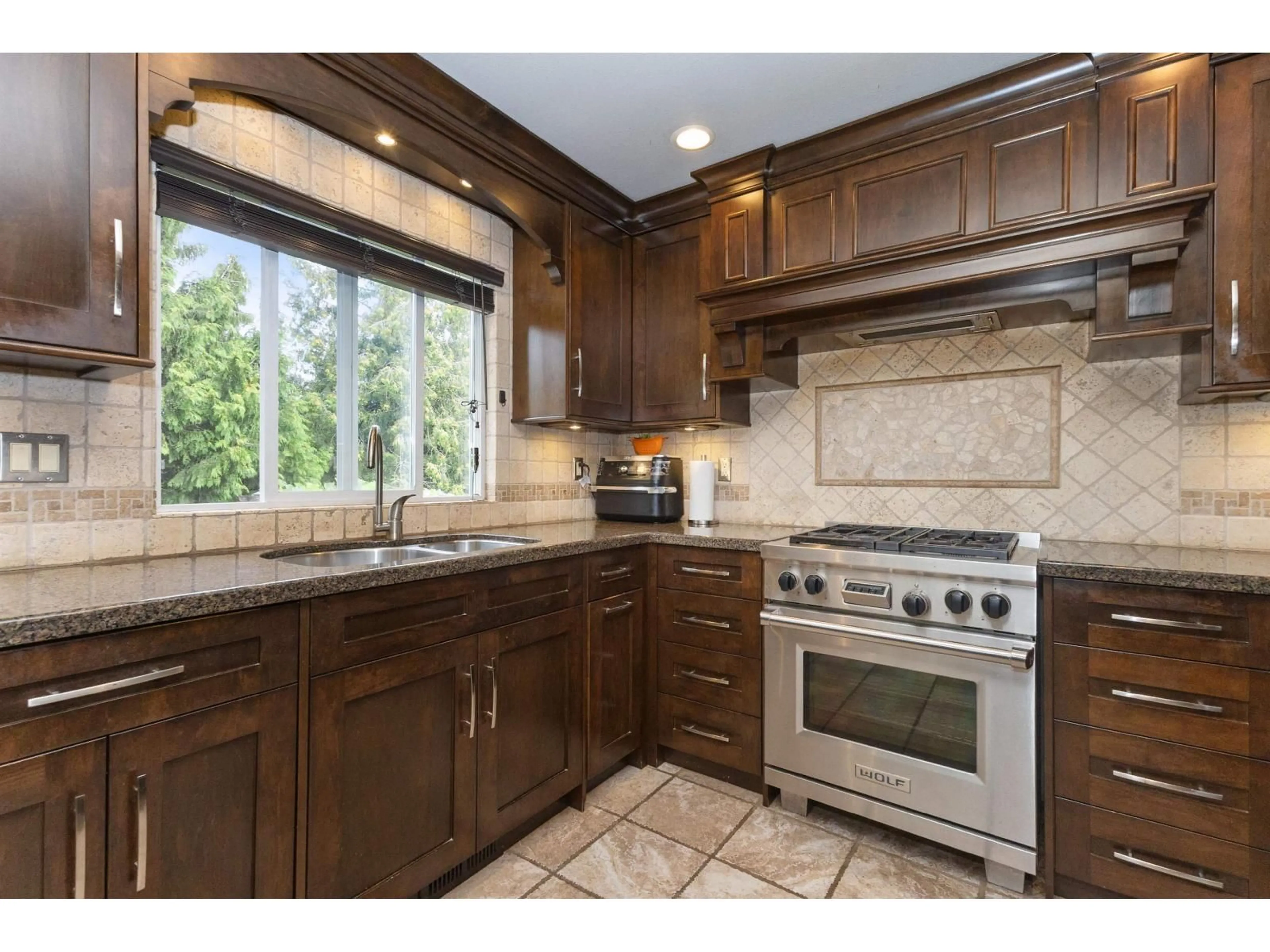 Unknown for 32155 CLINTON, Abbotsford British Columbia V2T5B5
