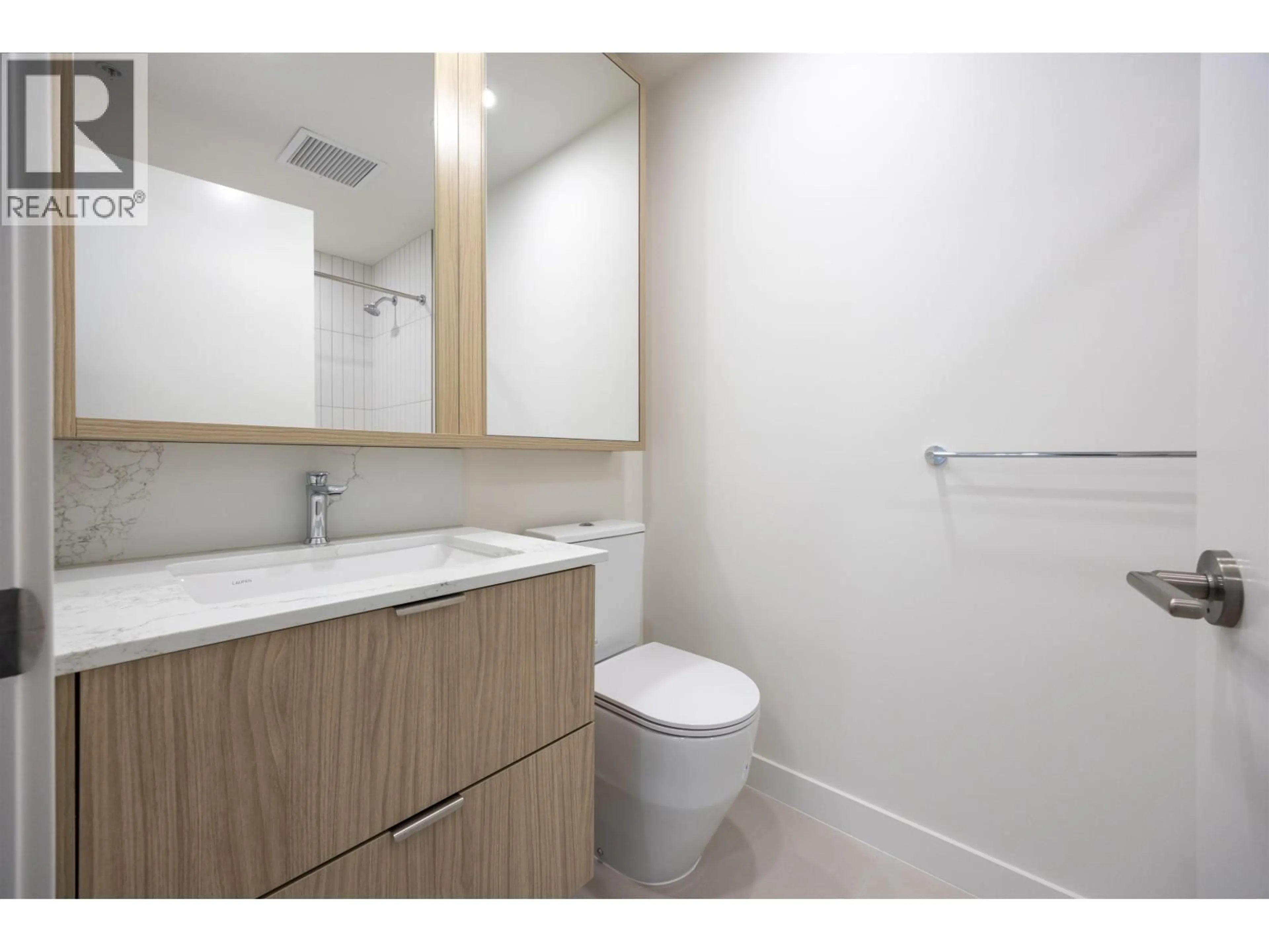 Standard bathroom, unknown for 3705 - 537 COTTONWOOD AVENUE, Coquitlam British Columbia V3J0S4