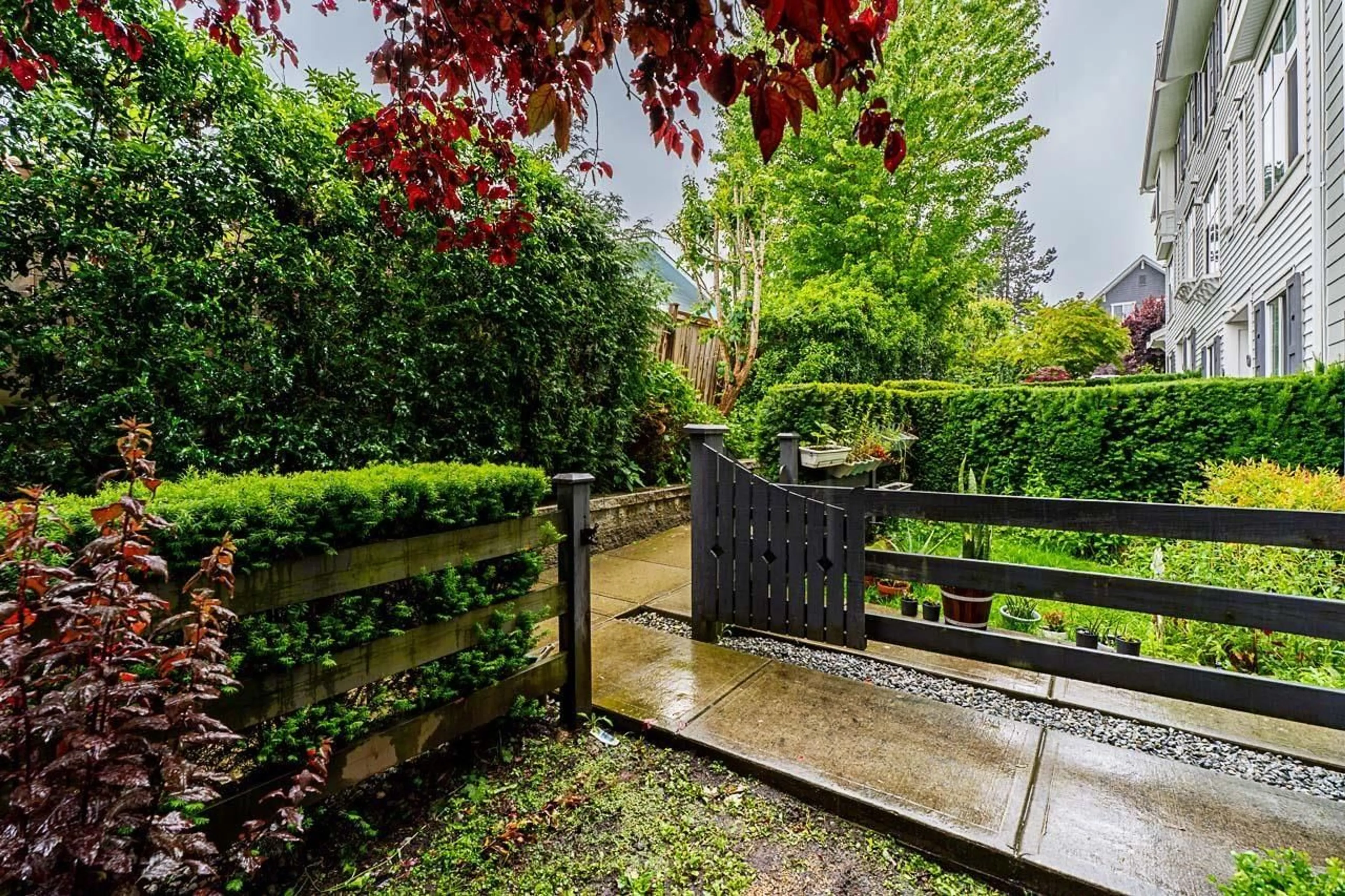 Patio, street for 126 - 8130 136A, Surrey British Columbia V3W1H9