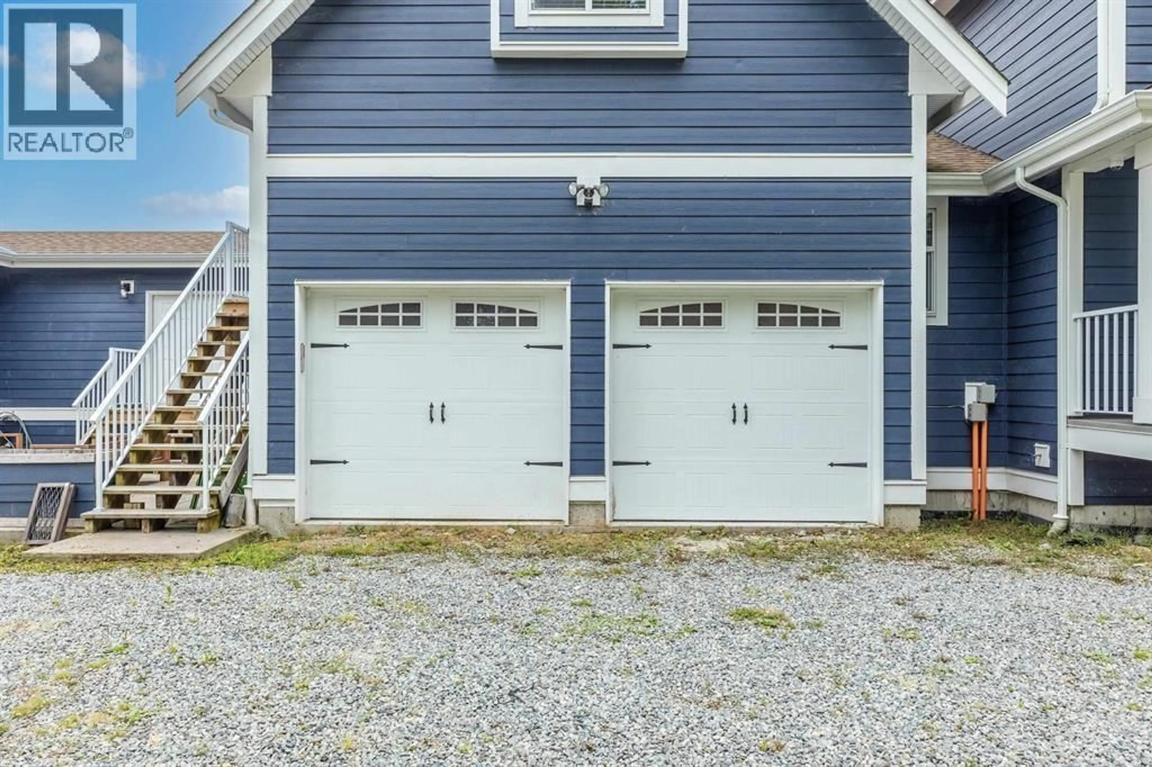 Indoor garage for 18390 OLD DEWDNEY TRUNK ROAD, Pitt Meadows British Columbia V3Y2R9