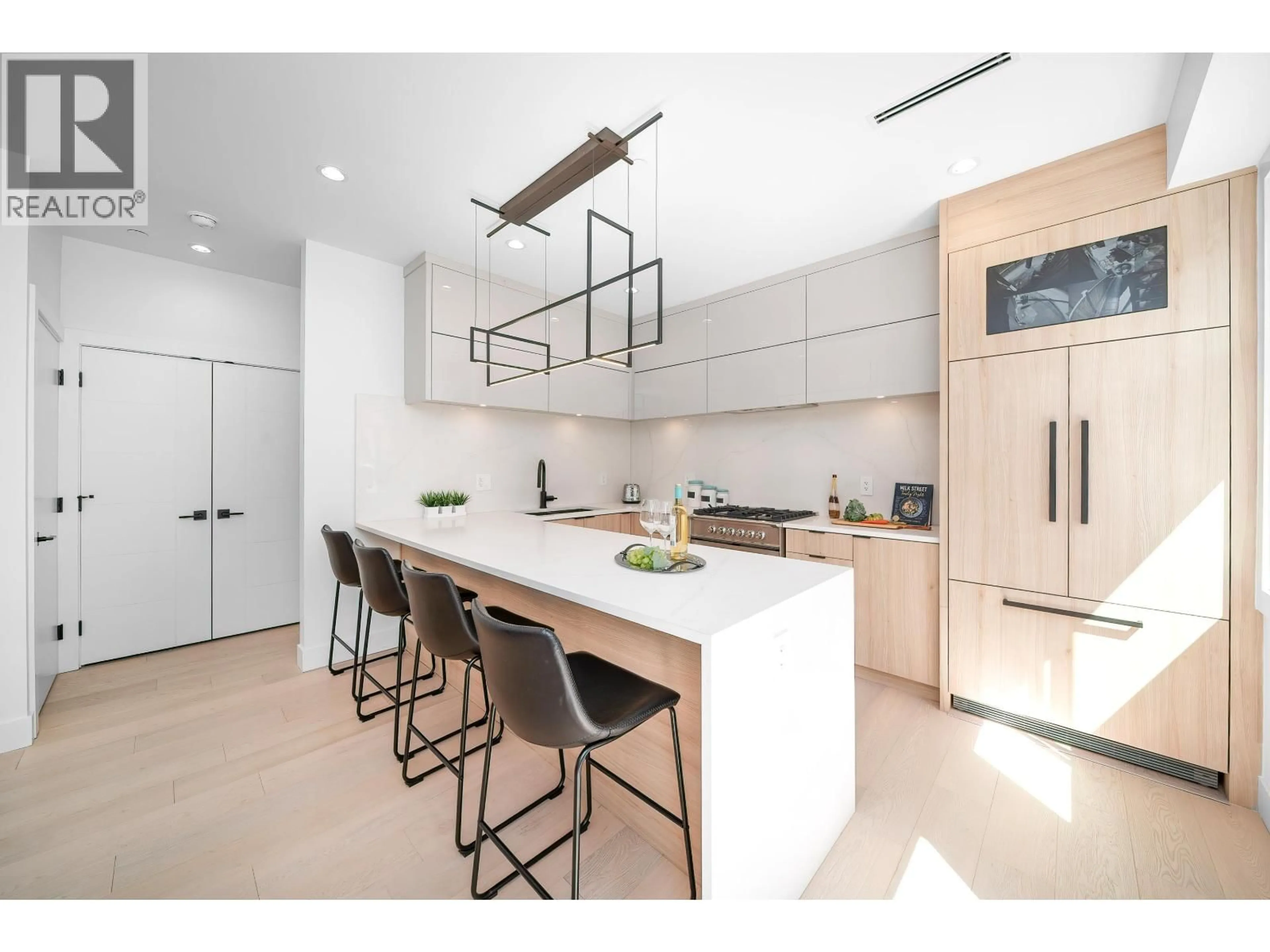 Contemporary kitchen, unknown for 1710 35TH AVENUE, Vancouver British Columbia V5P1B4