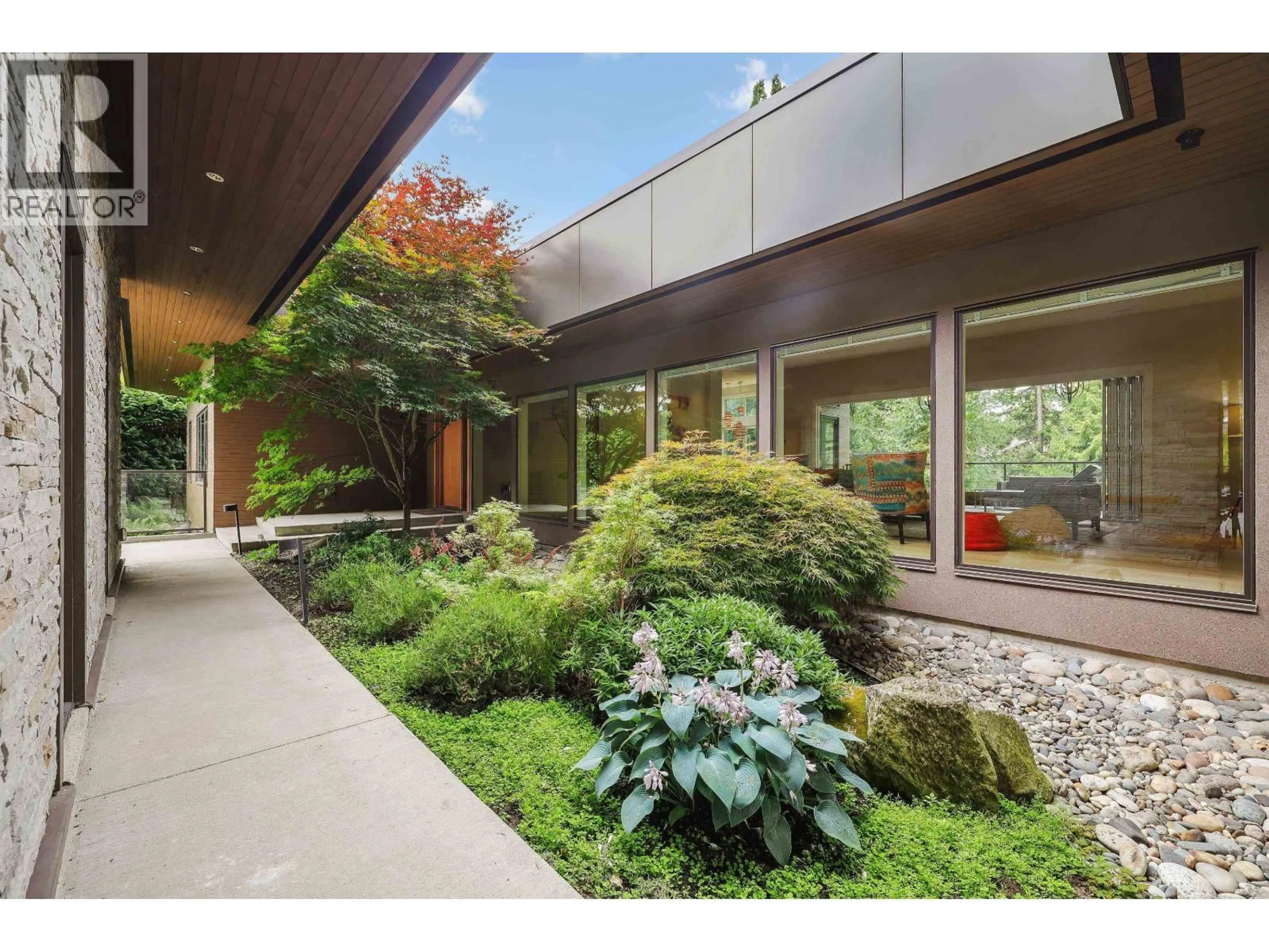 Unknown for 6377 CHARING COURT, Burnaby British Columbia V5E3Y4