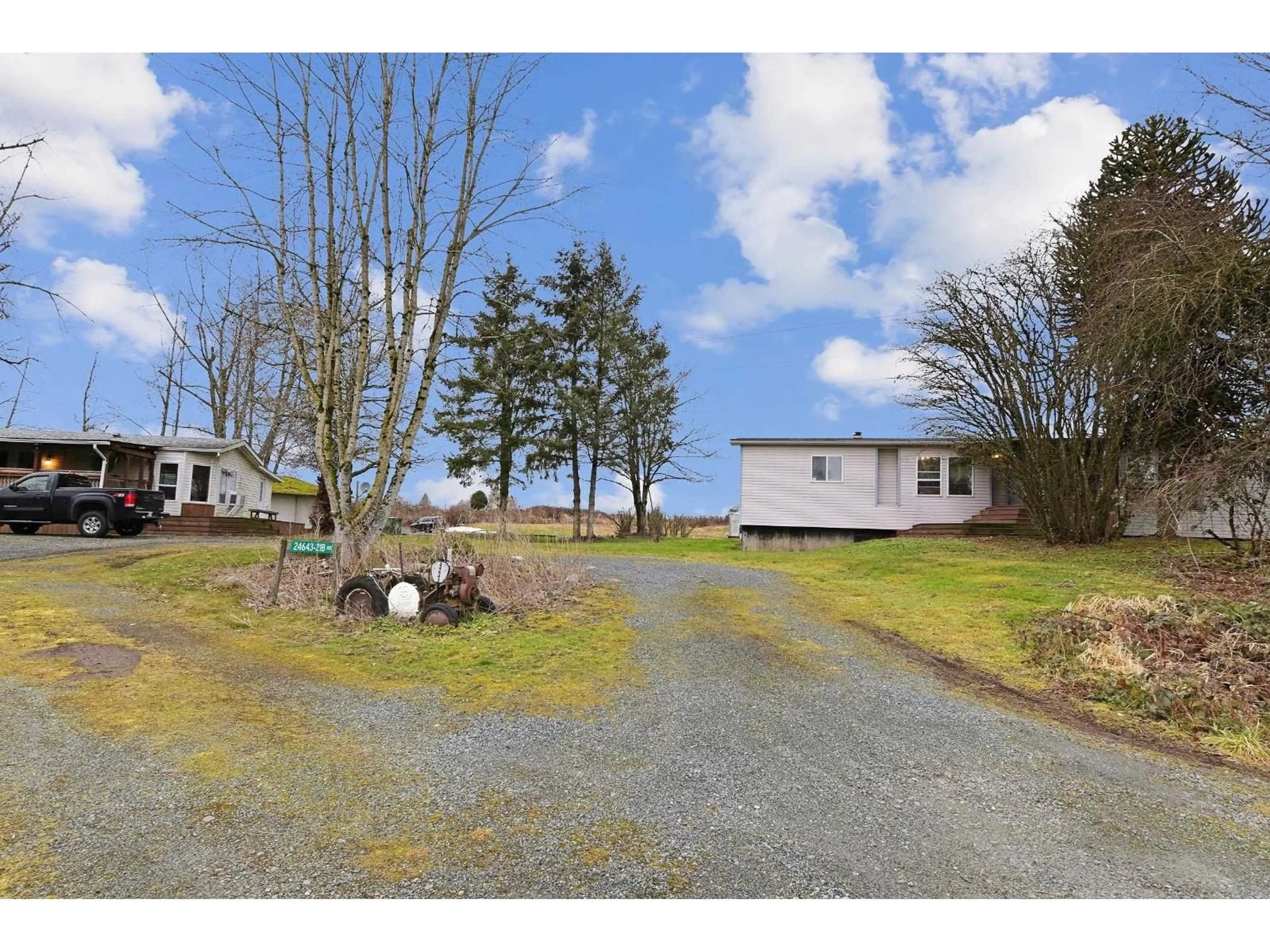 A pic from outside/outdoor area/front of a property/back of a property/a pic from drone, water/lake/river/ocean view for 24643 21B, Langley British Columbia V2Z1J3