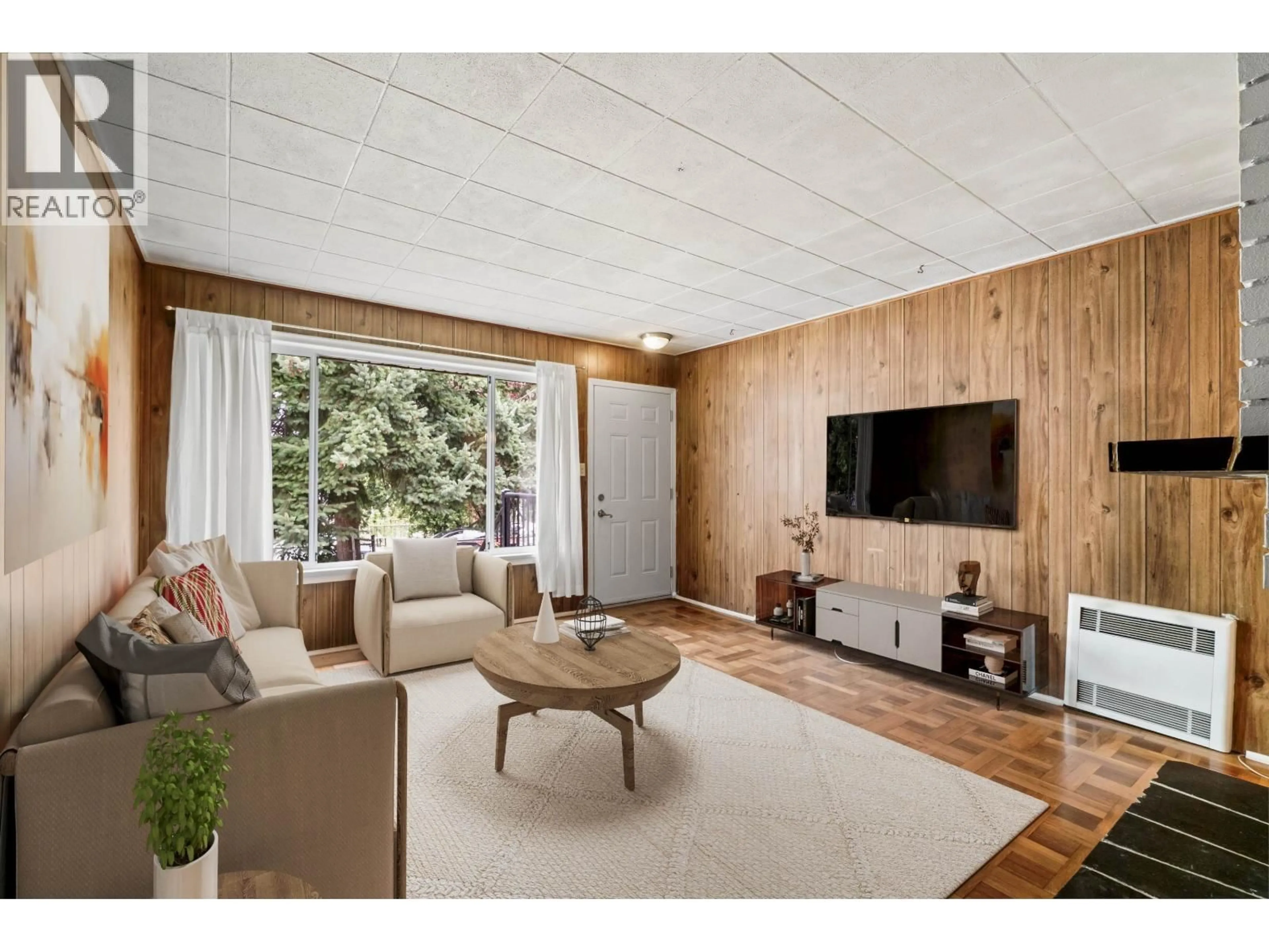 Living room with furniture, wood/laminate floor for 837 WINDERMERE STREET, Vancouver British Columbia V5K4J5