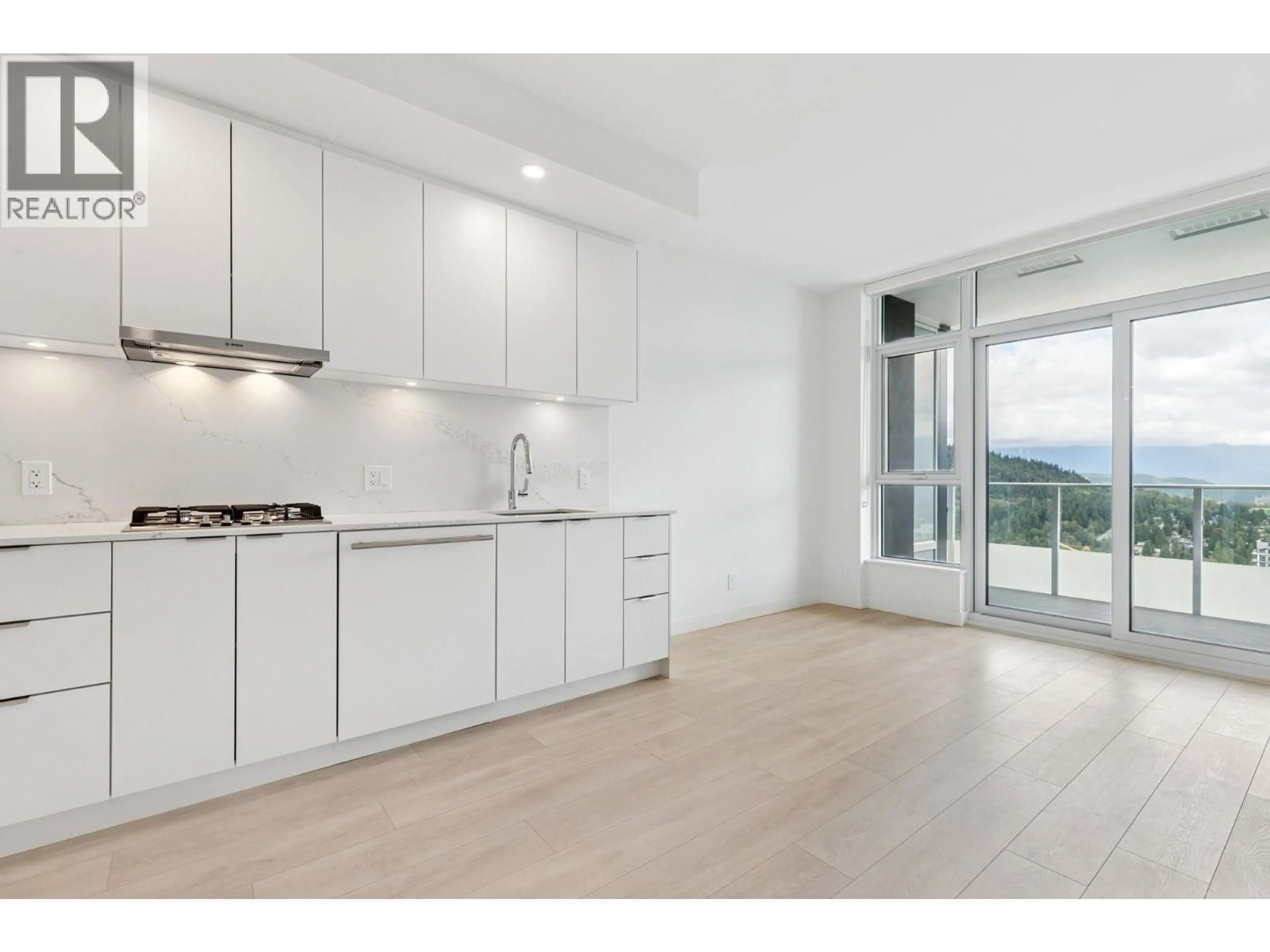 Open concept kitchen, unknown for 4008 - 537 COTTONWOOD AVENUE, Coquitlam British Columbia V3J0S4