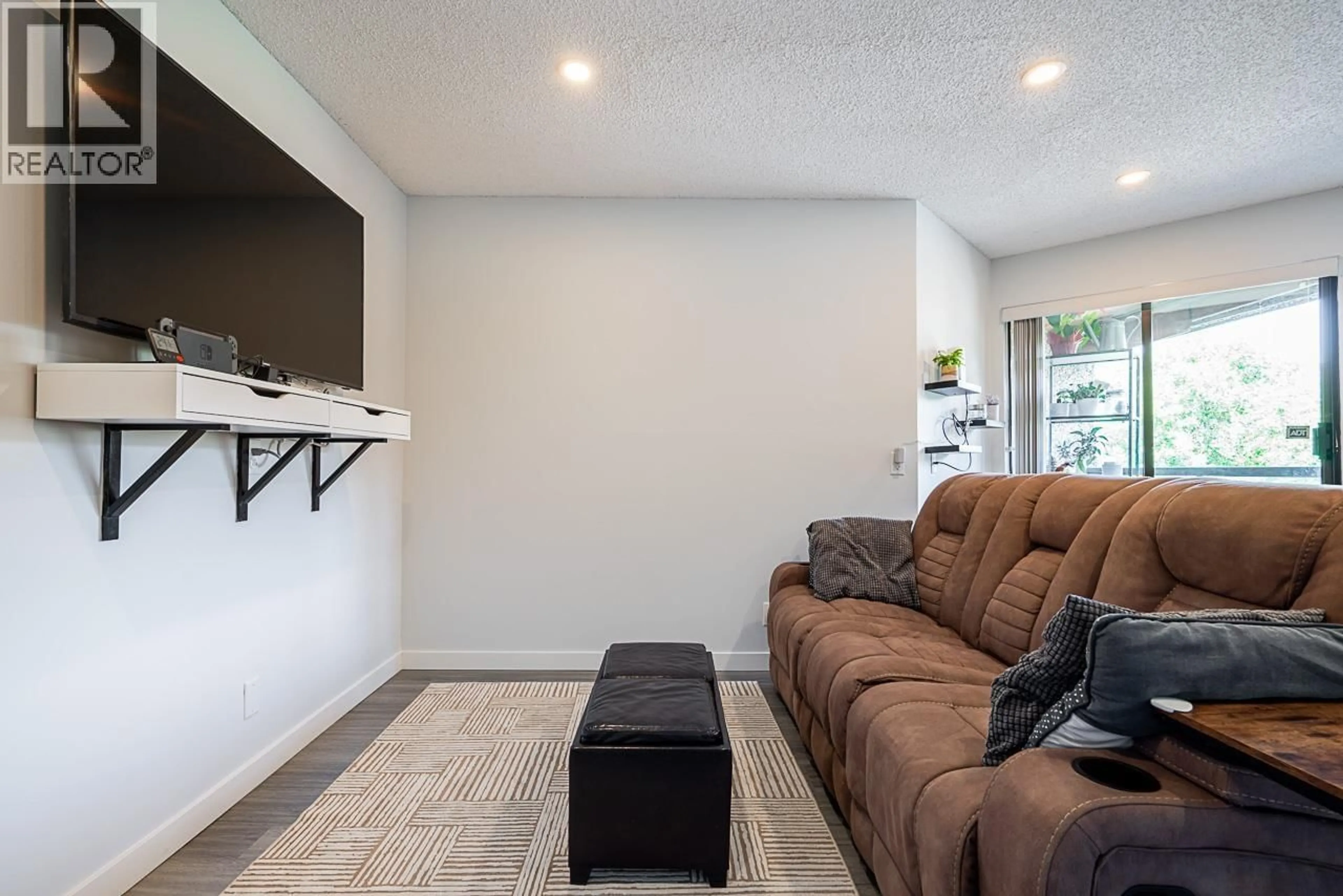 Home theater for 204 - 8451 WESTMINSTER HIGHWAY, Richmond British Columbia V6X3E4