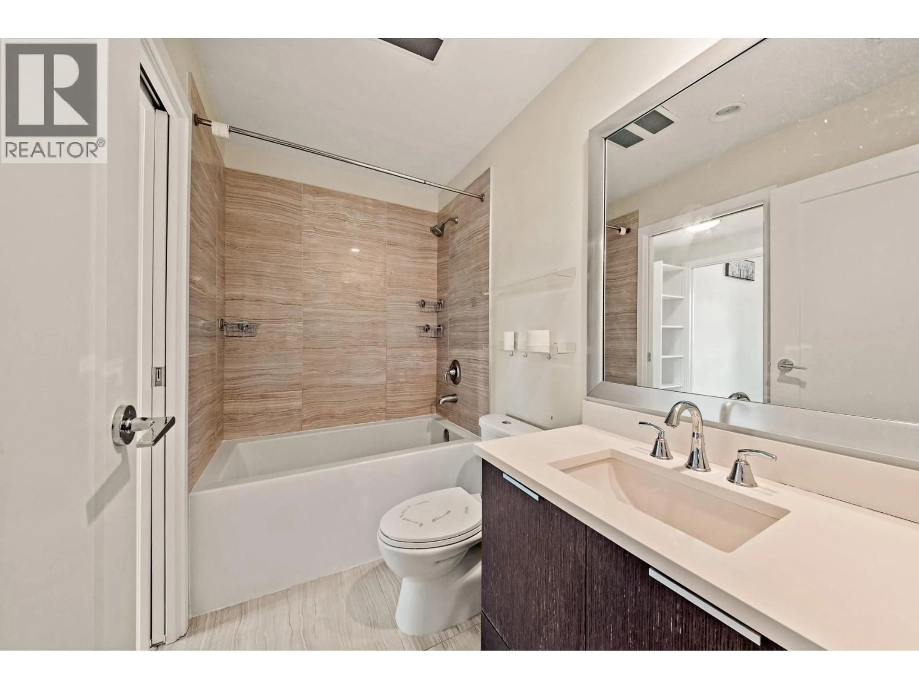 Contemporary bathroom, ceramic/tile floor for 513 - 3333 SEXSMITH ROAD, Richmond British Columbia V6X0R7