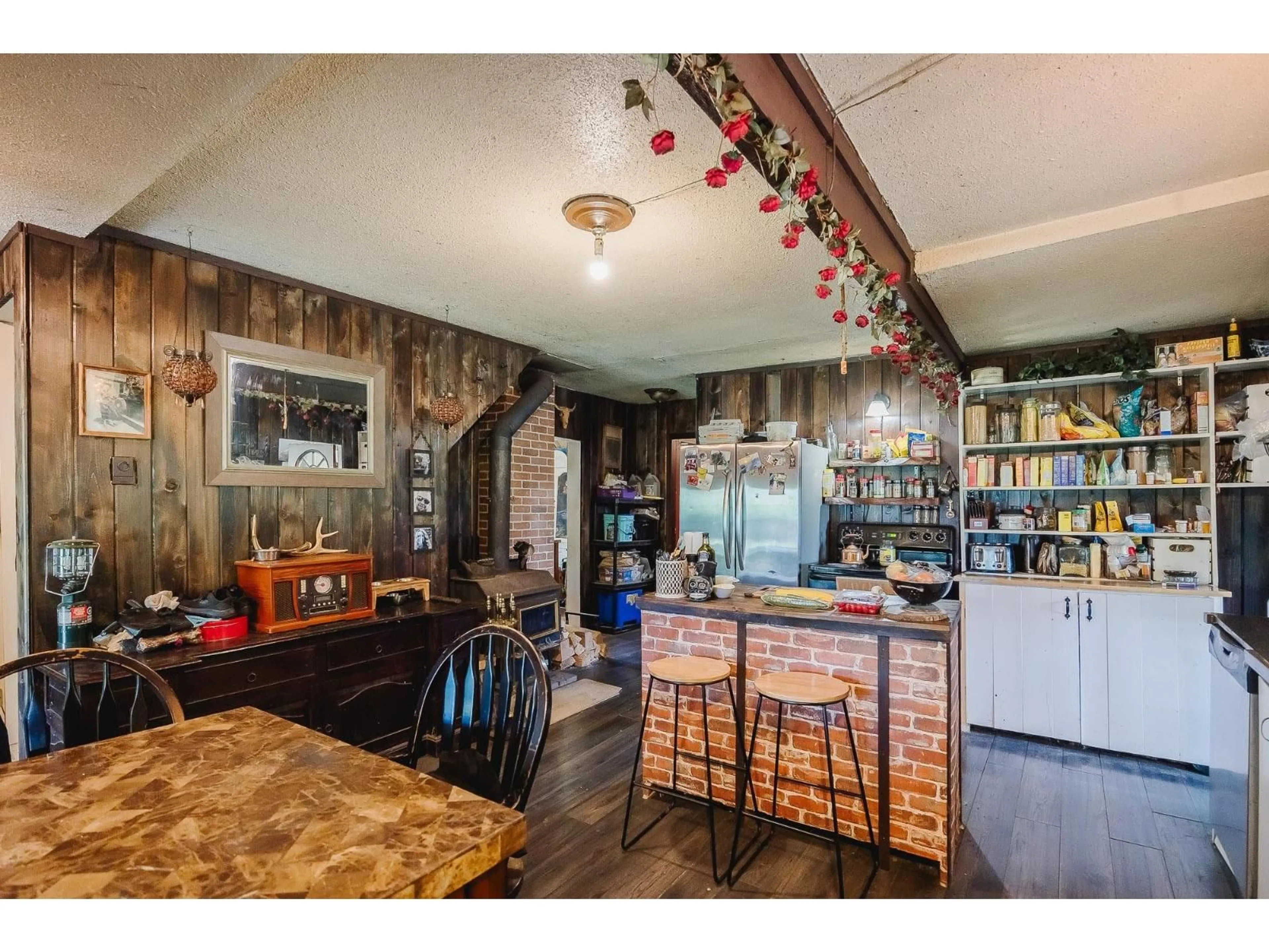 Rustic kitchen, wood/laminate floor for 41582 NICOMEN ISLAND TRUNK, Mission British Columbia V0M1G0