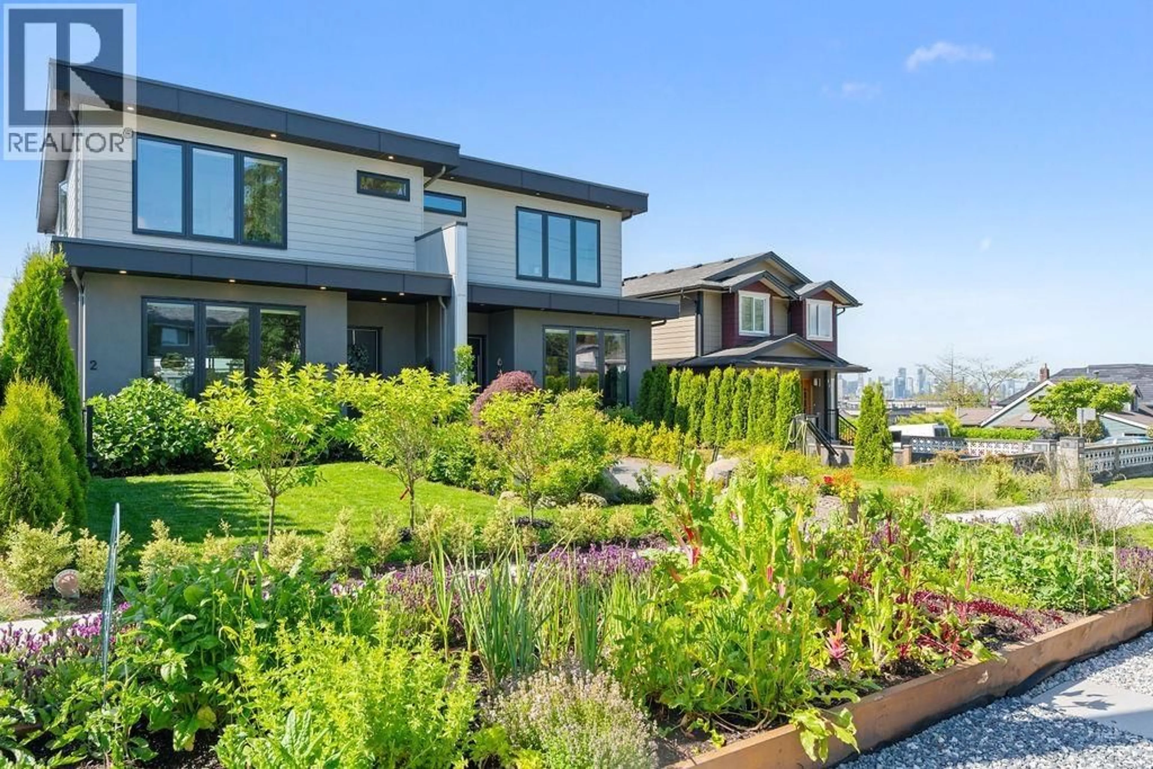Unknown for 609 4TH STREET, North Vancouver British Columbia V7L1J9