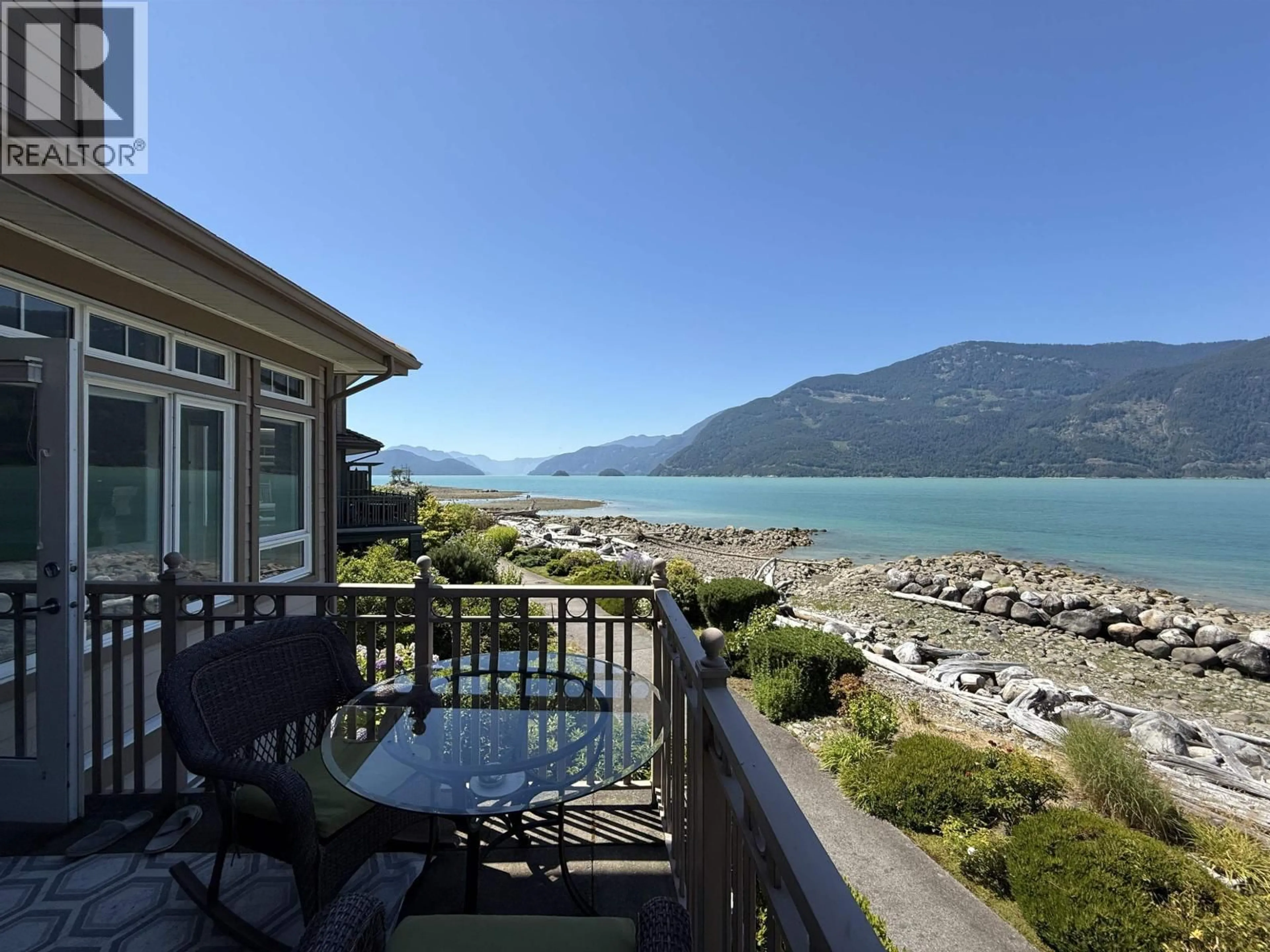 Patio, water/lake/river/ocean view for 7 BEACH DRIVE, West Vancouver British Columbia V0N3Z1