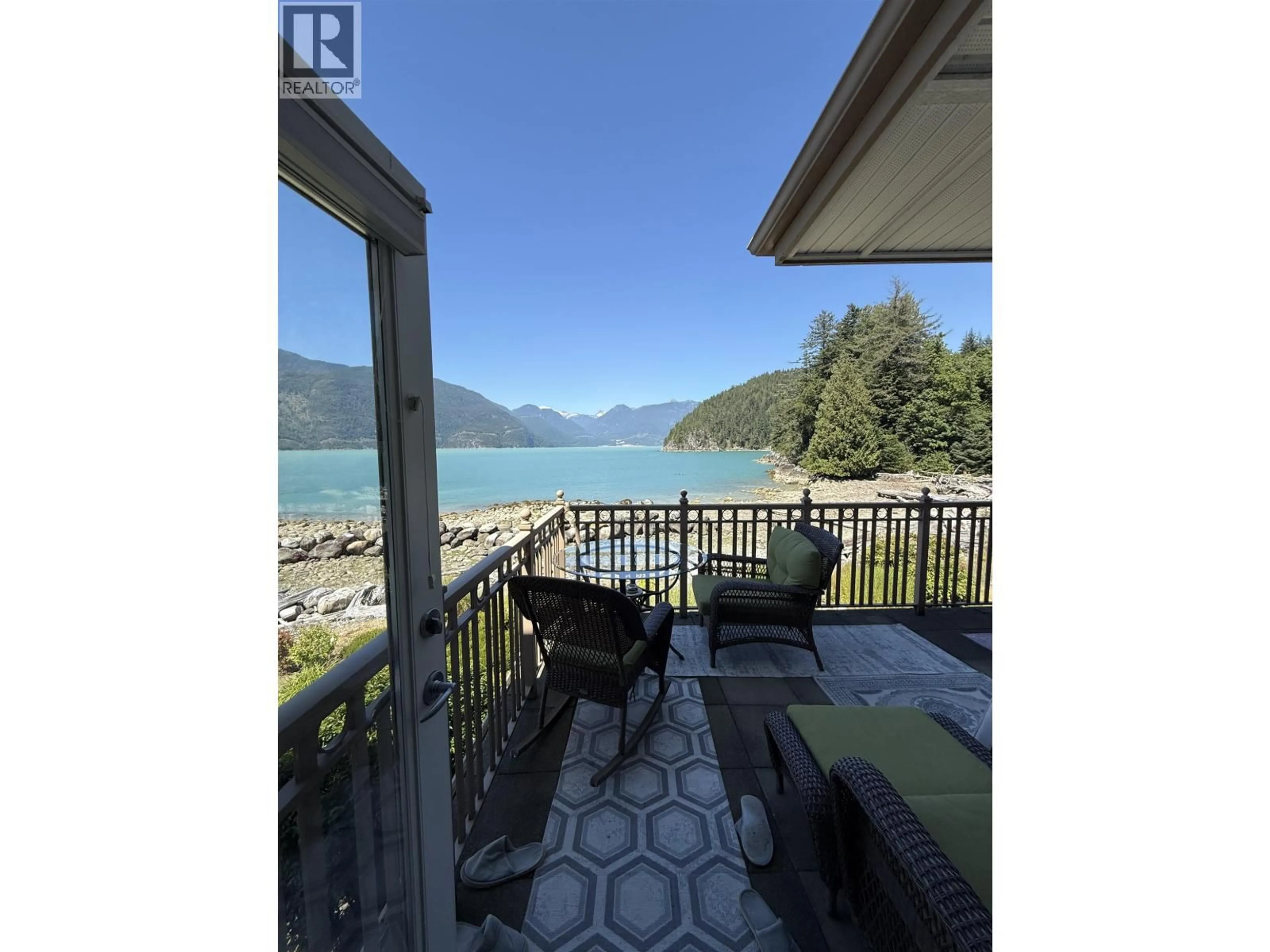 Patio, water/lake/river/ocean view for 7 BEACH DRIVE, West Vancouver British Columbia V0N3Z1
