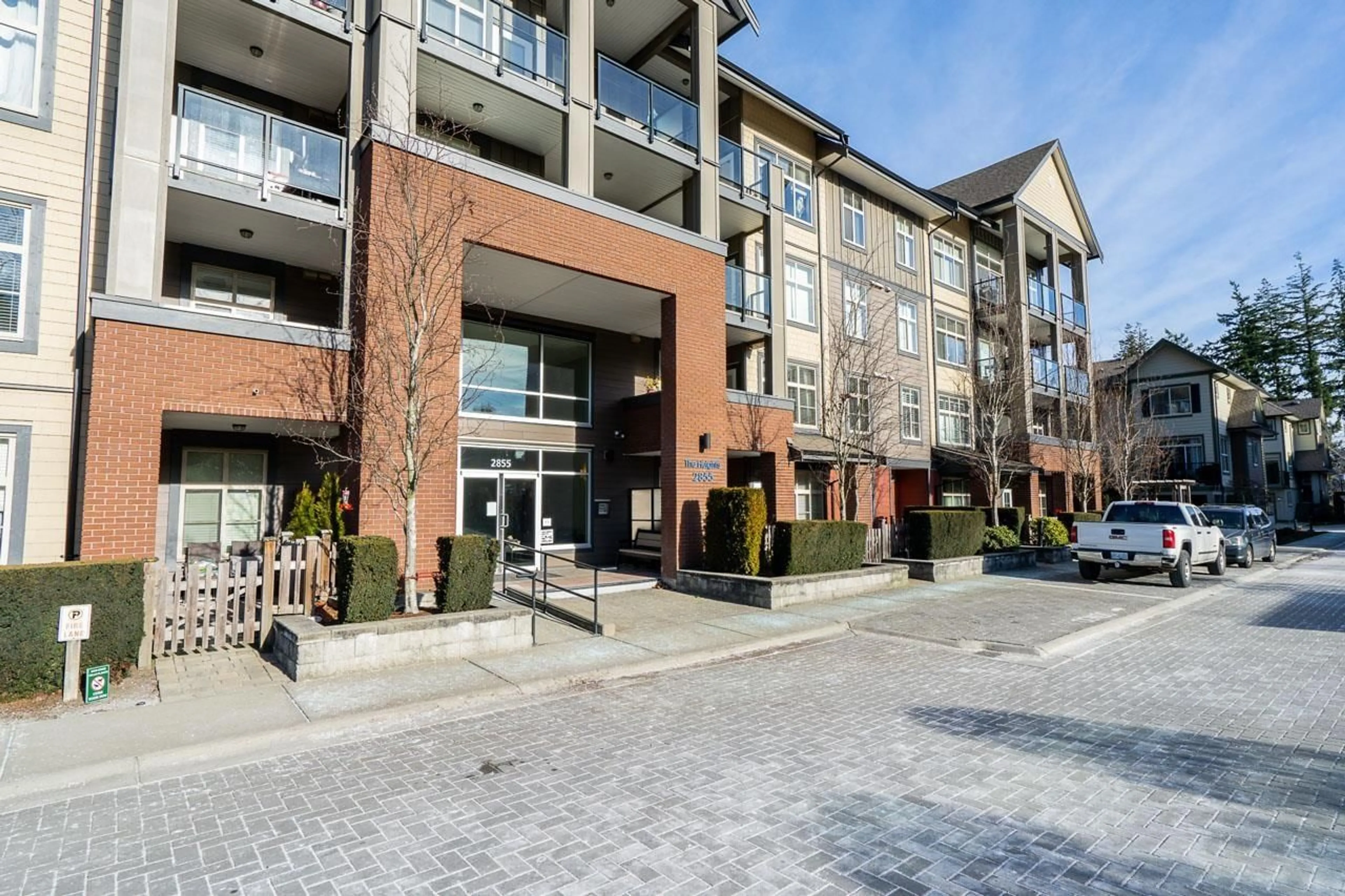 Patio, unknown for 306 - 2855 156, Surrey British Columbia V3Z3Y3