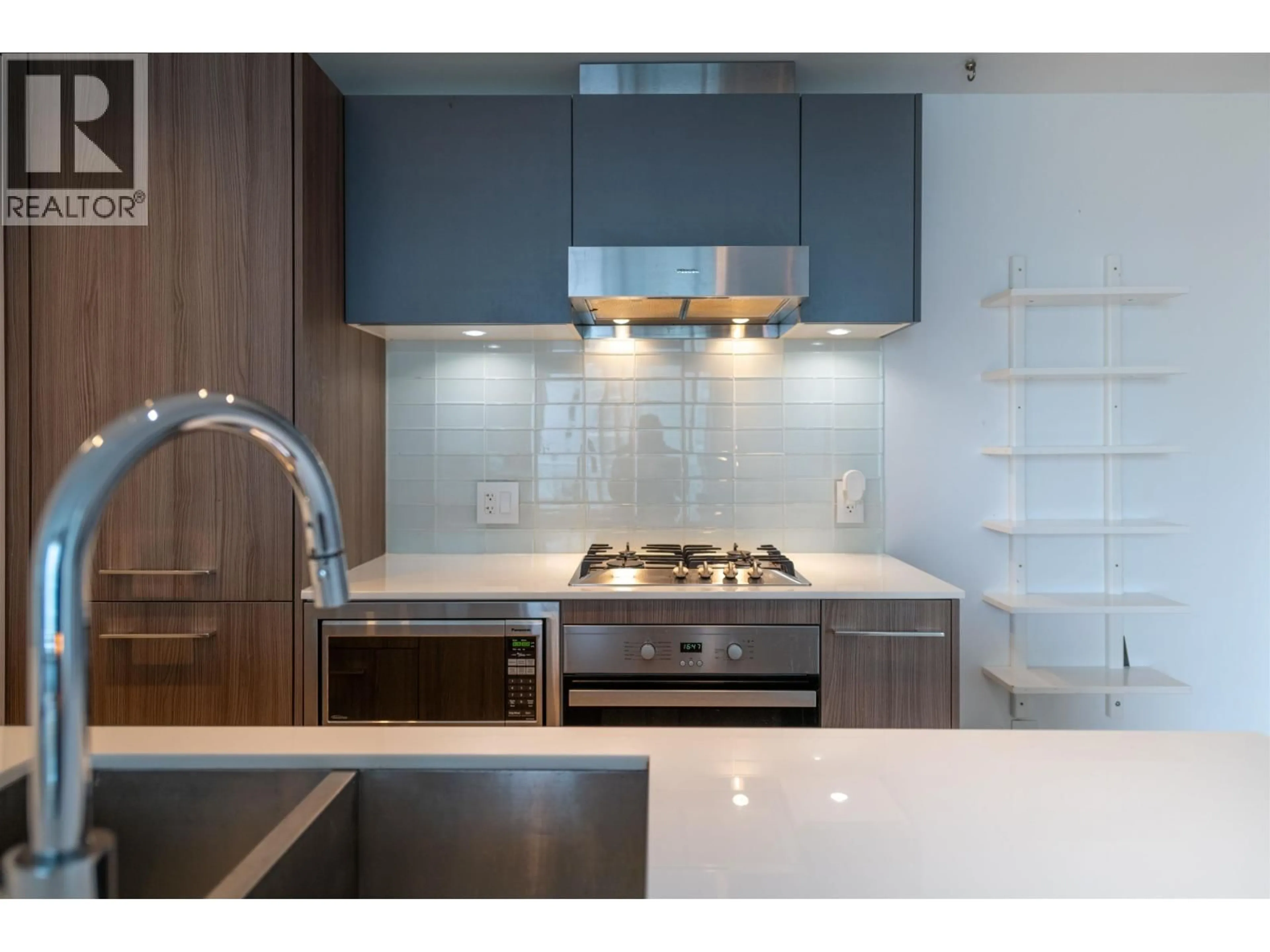 Unknown for 1012 - 2220 KINGSWAY, Vancouver British Columbia V5N0G4