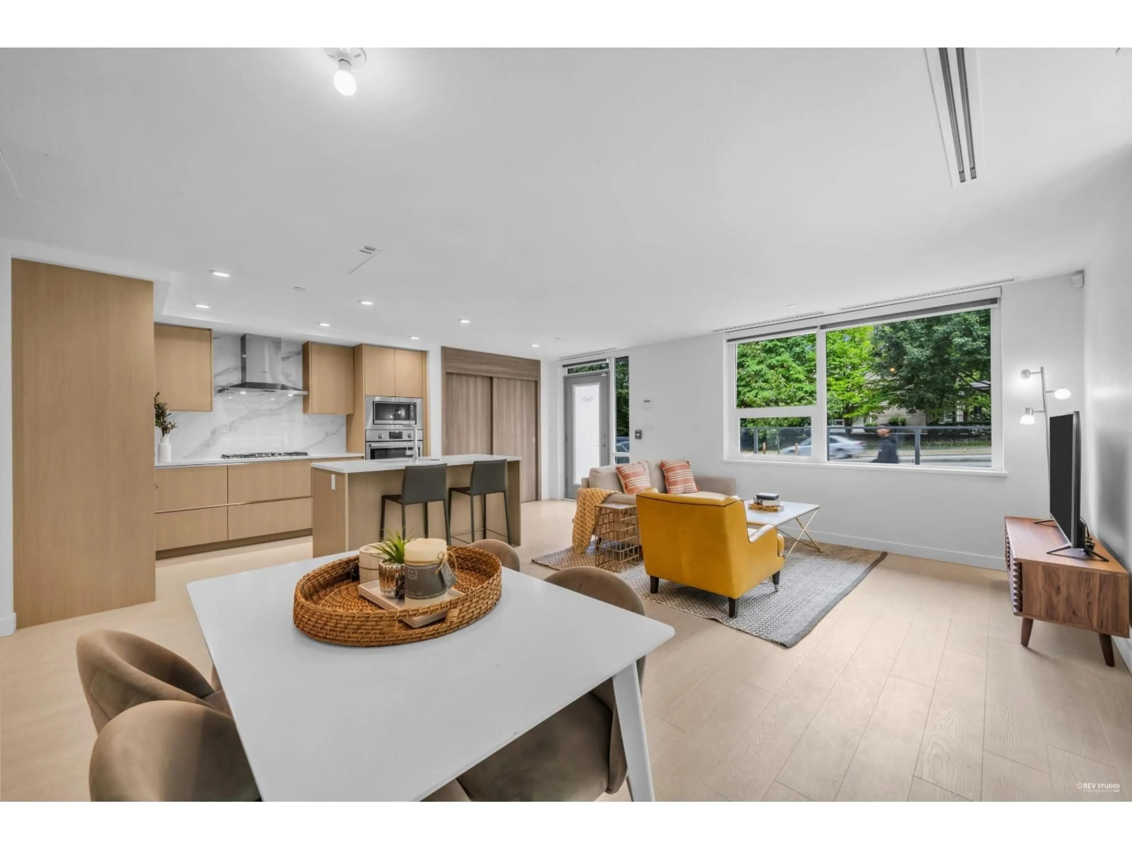Open concept kitchen, unknown for 7 - 13778 100, Surrey British Columbia V3T0V3