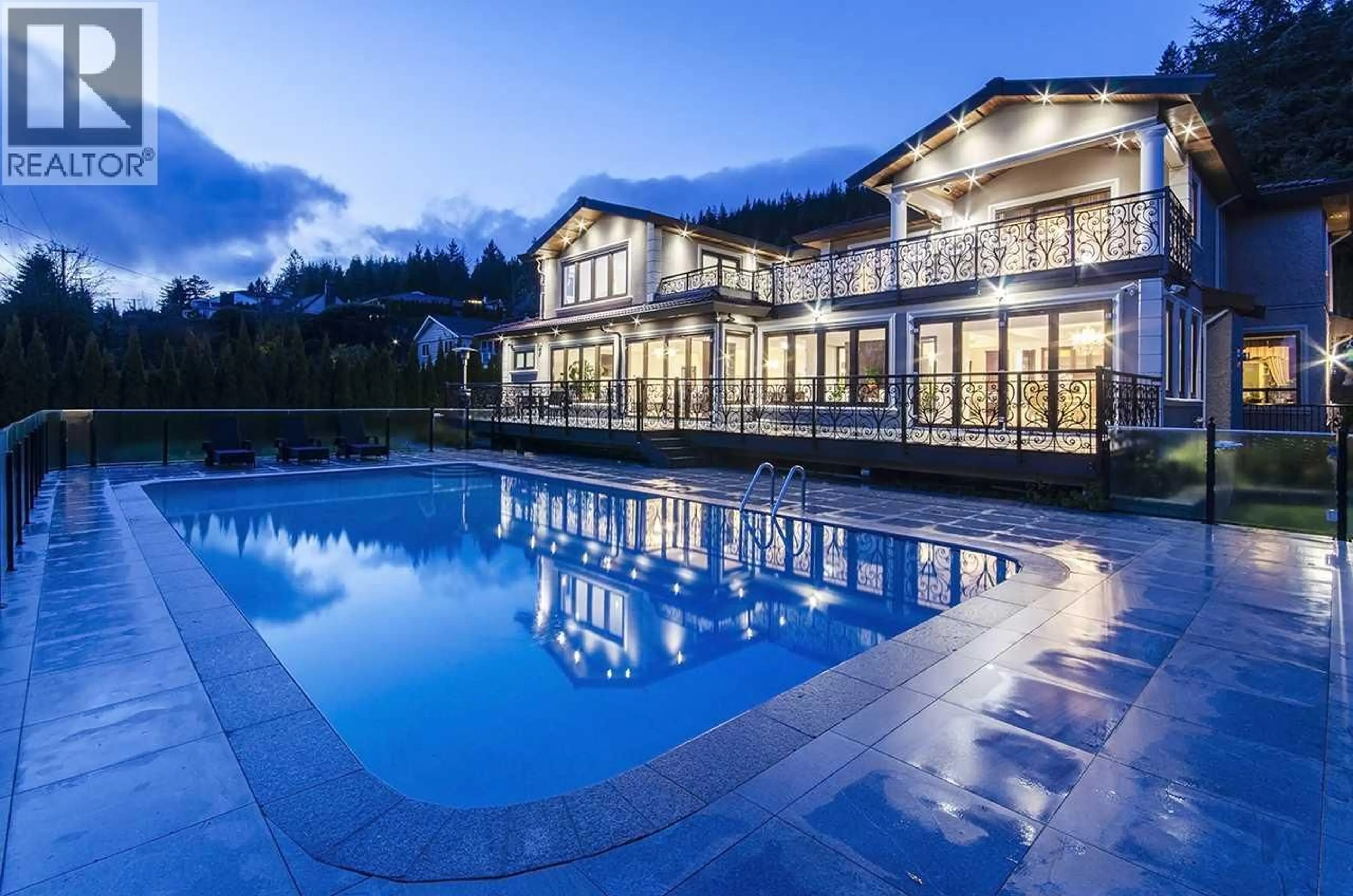 Pool for 1118 CRESTLINE ROAD, West Vancouver British Columbia V7S2E4