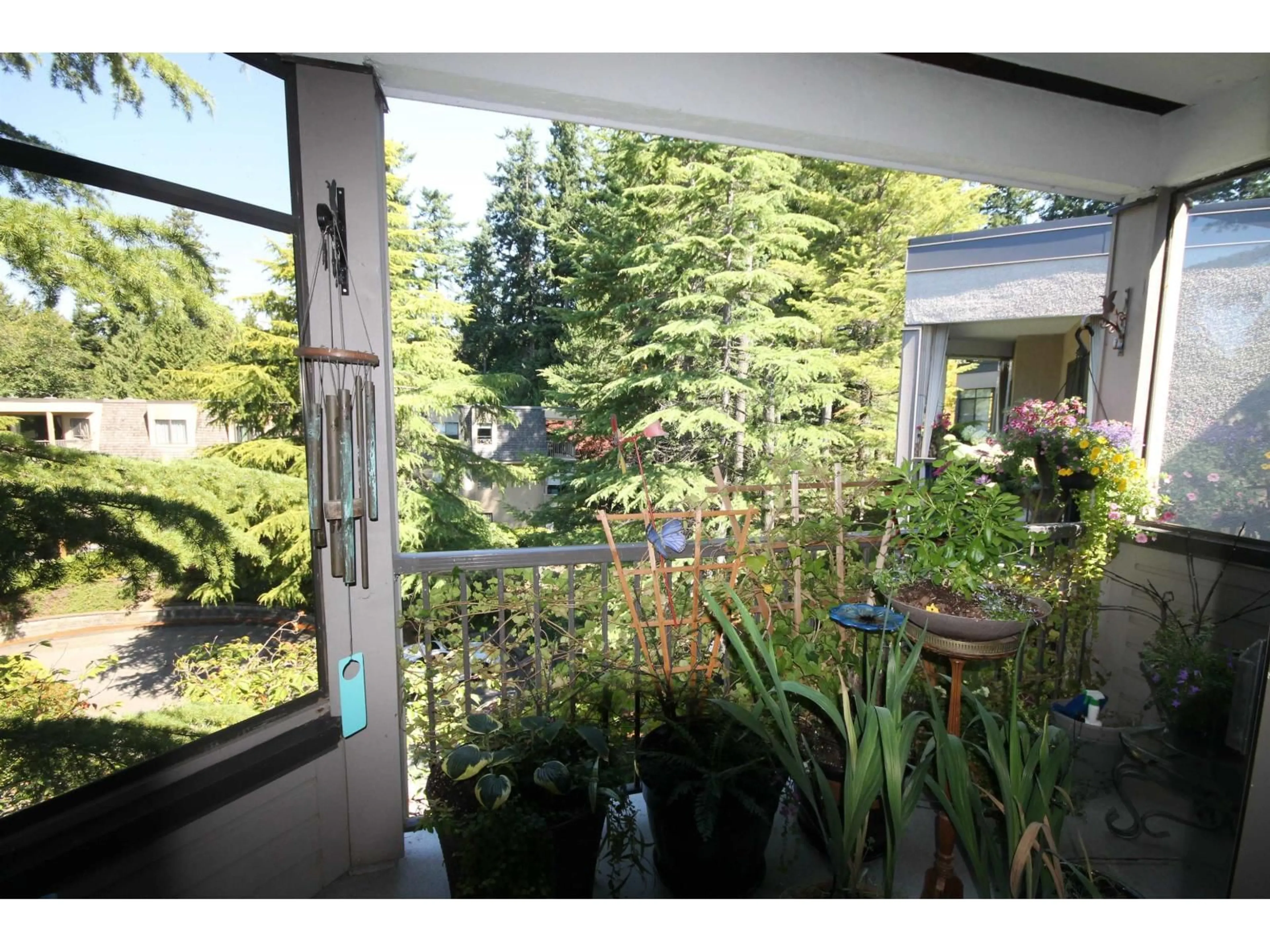 Unknown for 307 - 1740 SOUTHMERE, Surrey British Columbia V4A6E4