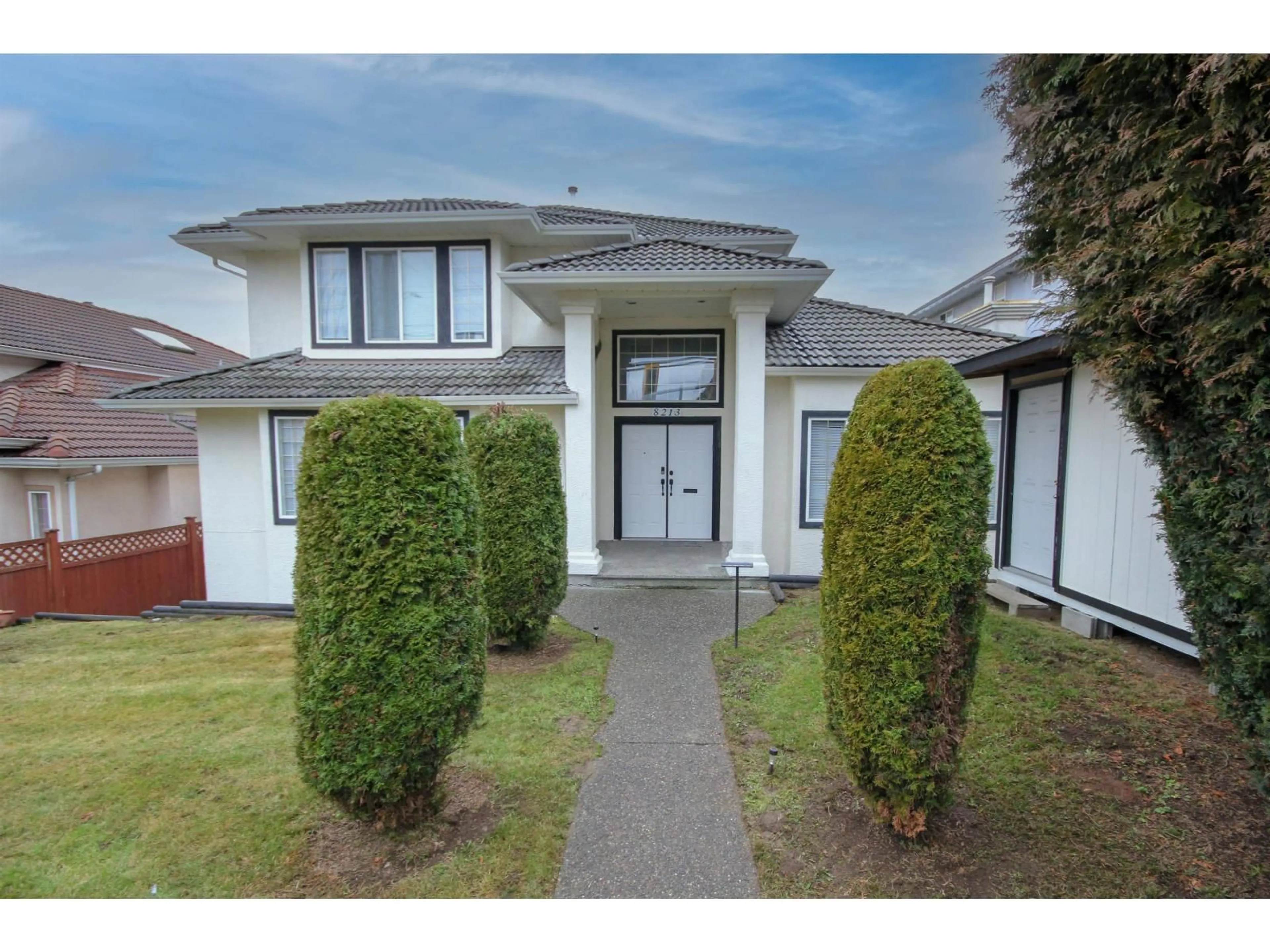 Unknown for 8213 152, Surrey British Columbia V3S3M6