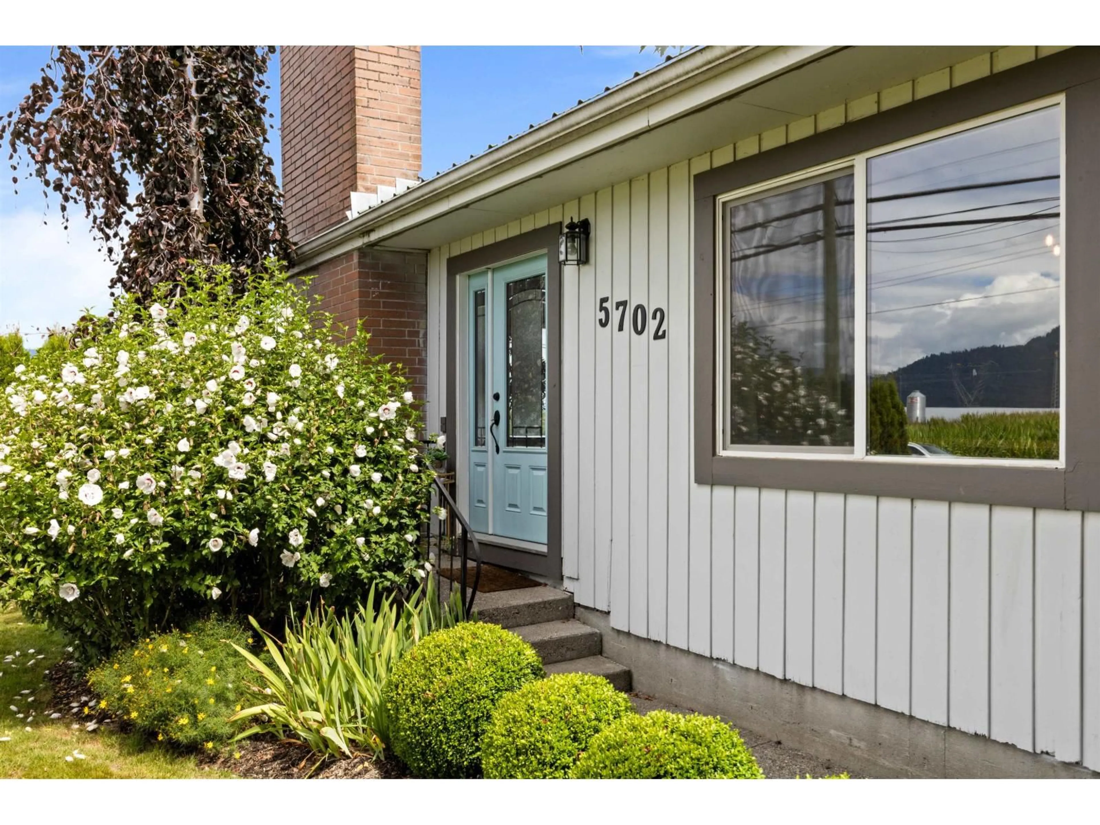 Unknown for 5702 SUMAS PRAIRIE ROAD, Sardis - Greendale British Columbia V2R4N6