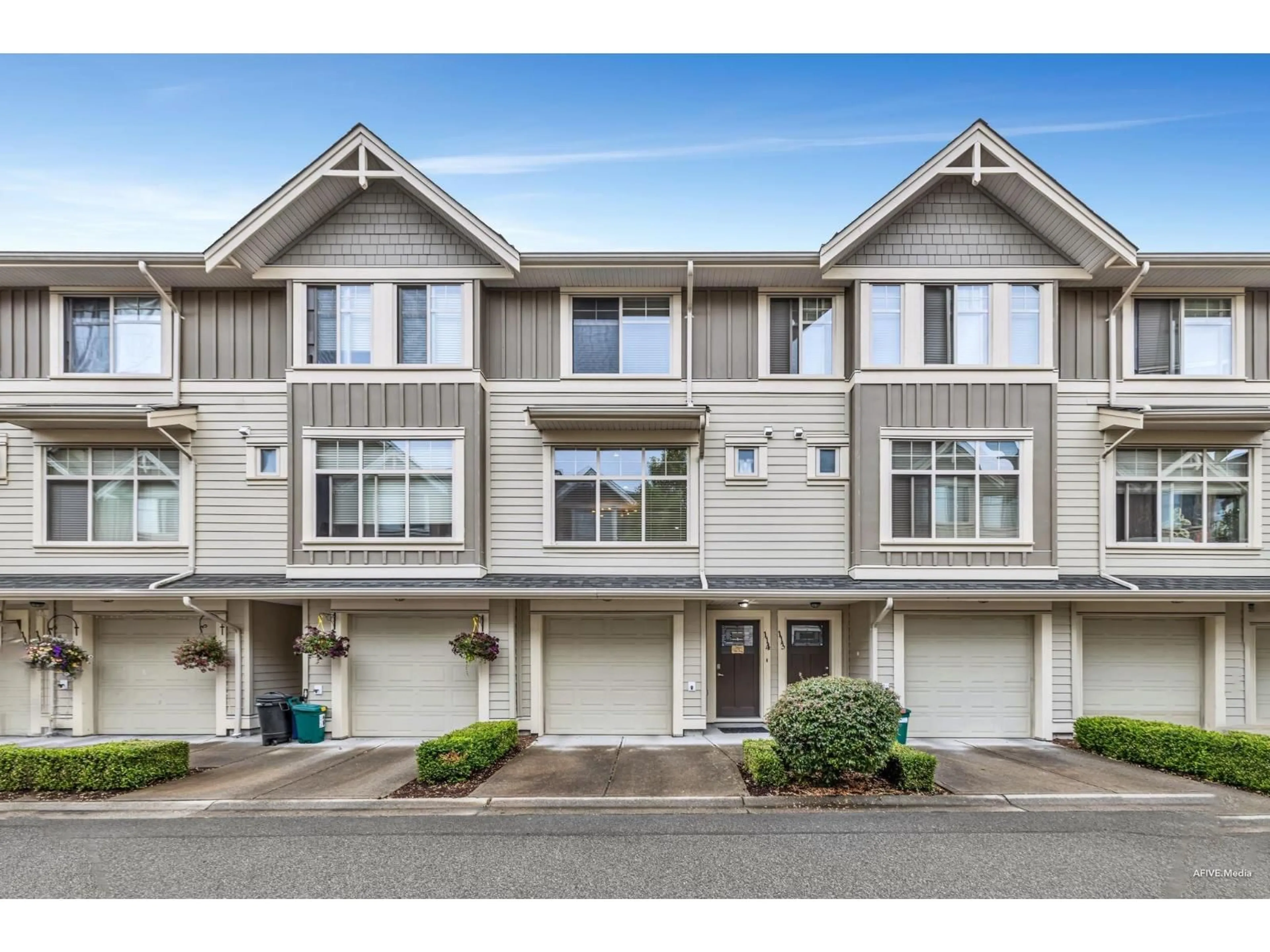 Home with vinyl exterior material, street for 114 - 19525 73, Surrey British Columbia V4N6L7