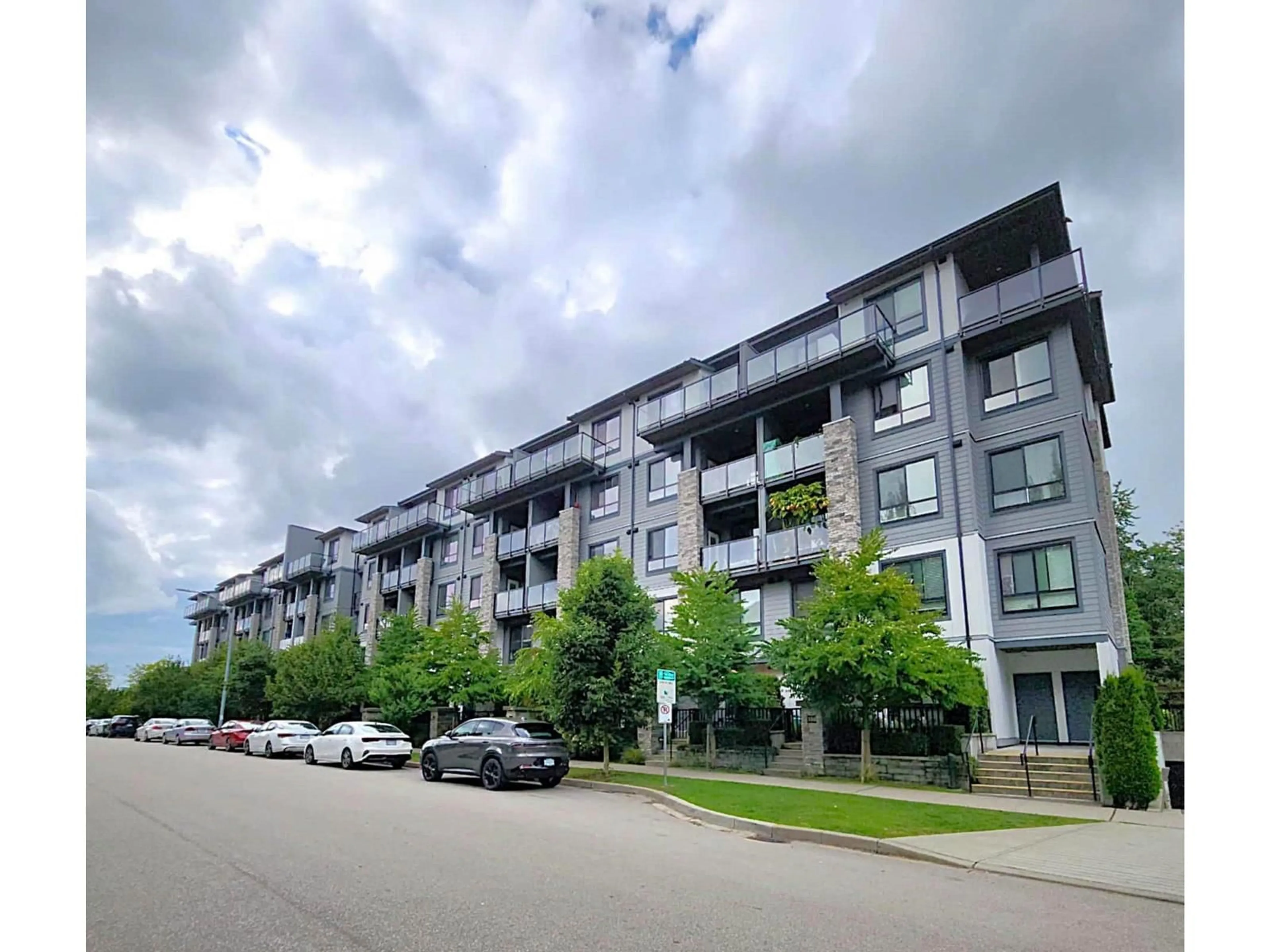 A pic from outside/outdoor area/front of a property/back of a property/a pic from drone, unknown for 409 - 15351 101, Surrey British Columbia V3R0G2