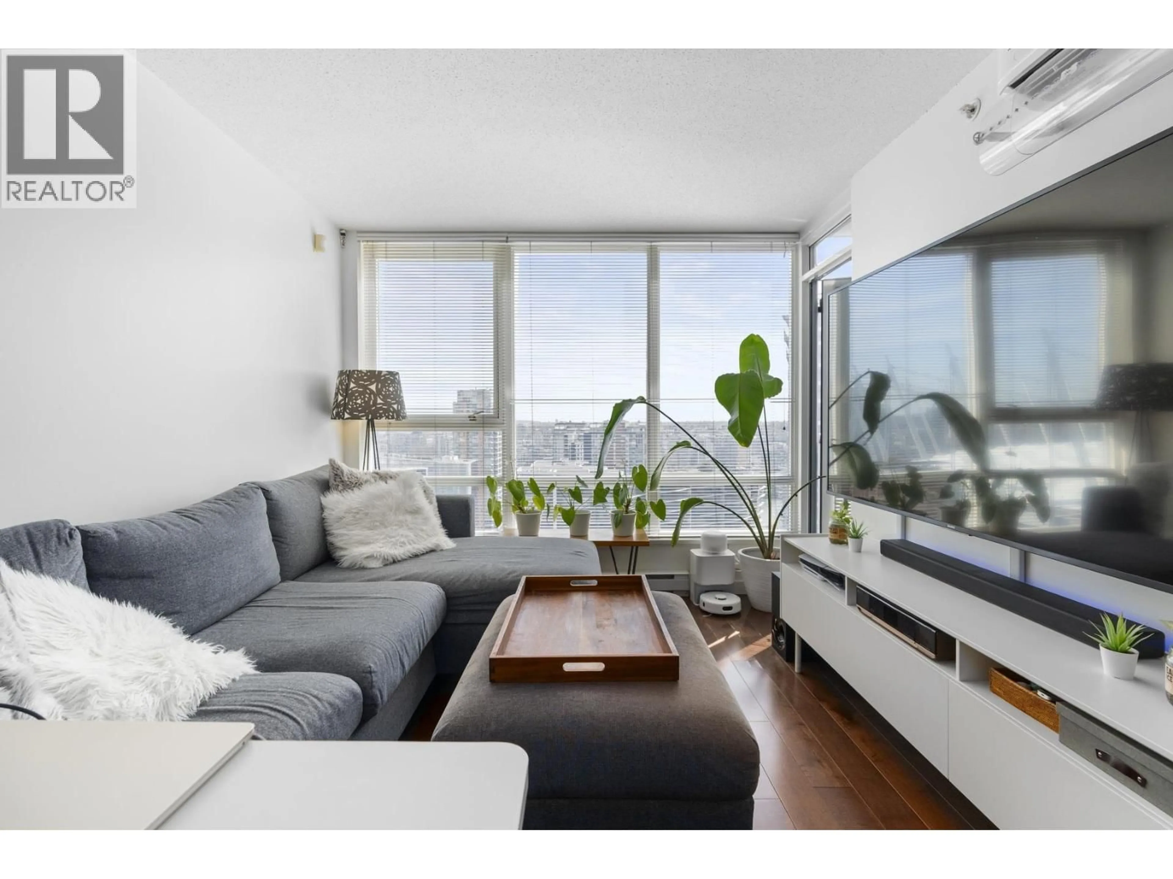 Living room with furniture, wood/laminate floor for 2903 - 928 BEATTY STREET, Vancouver British Columbia V6Z3G6
