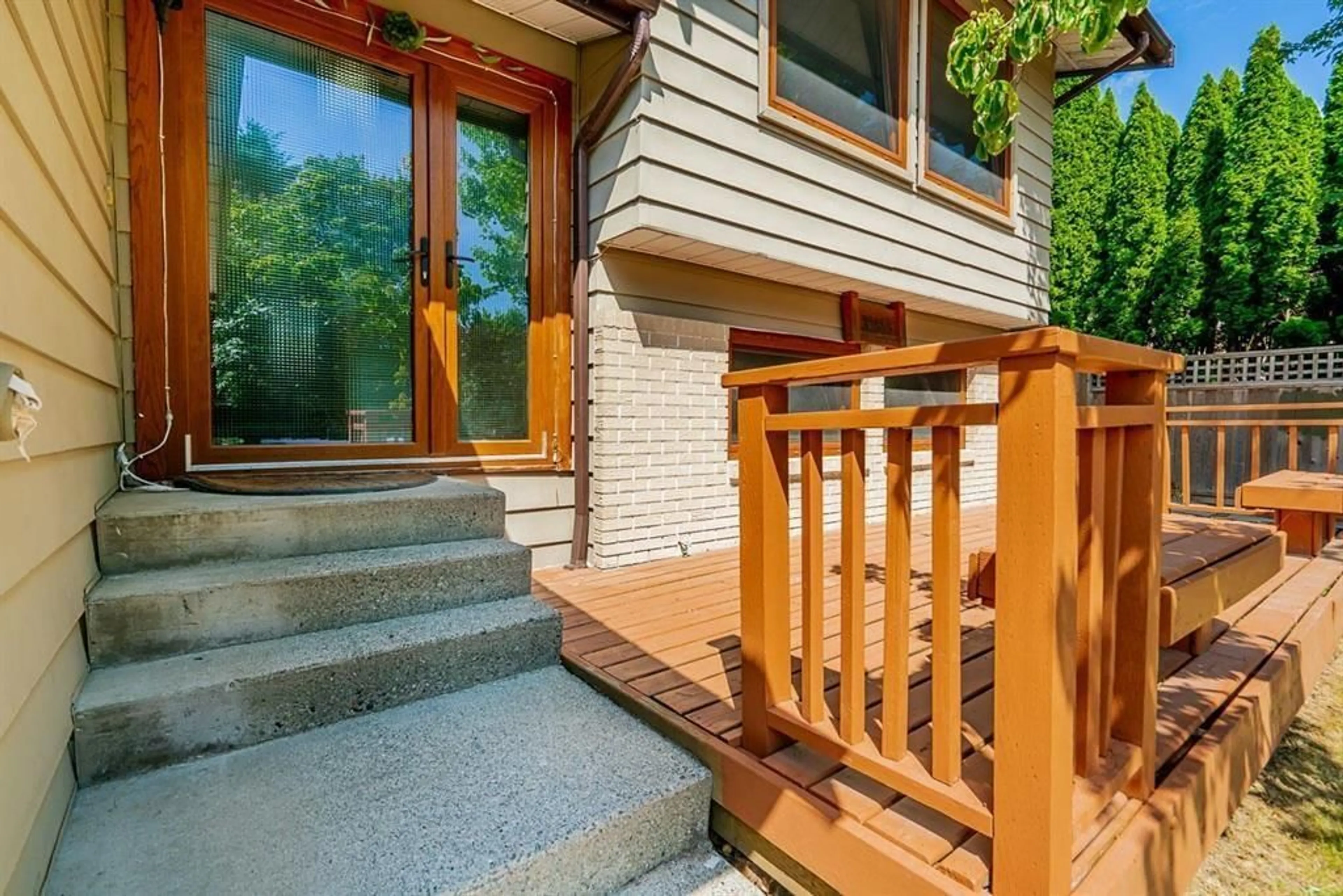 Unknown for 32855 HARWOOD, Abbotsford British Columbia V2S7A6