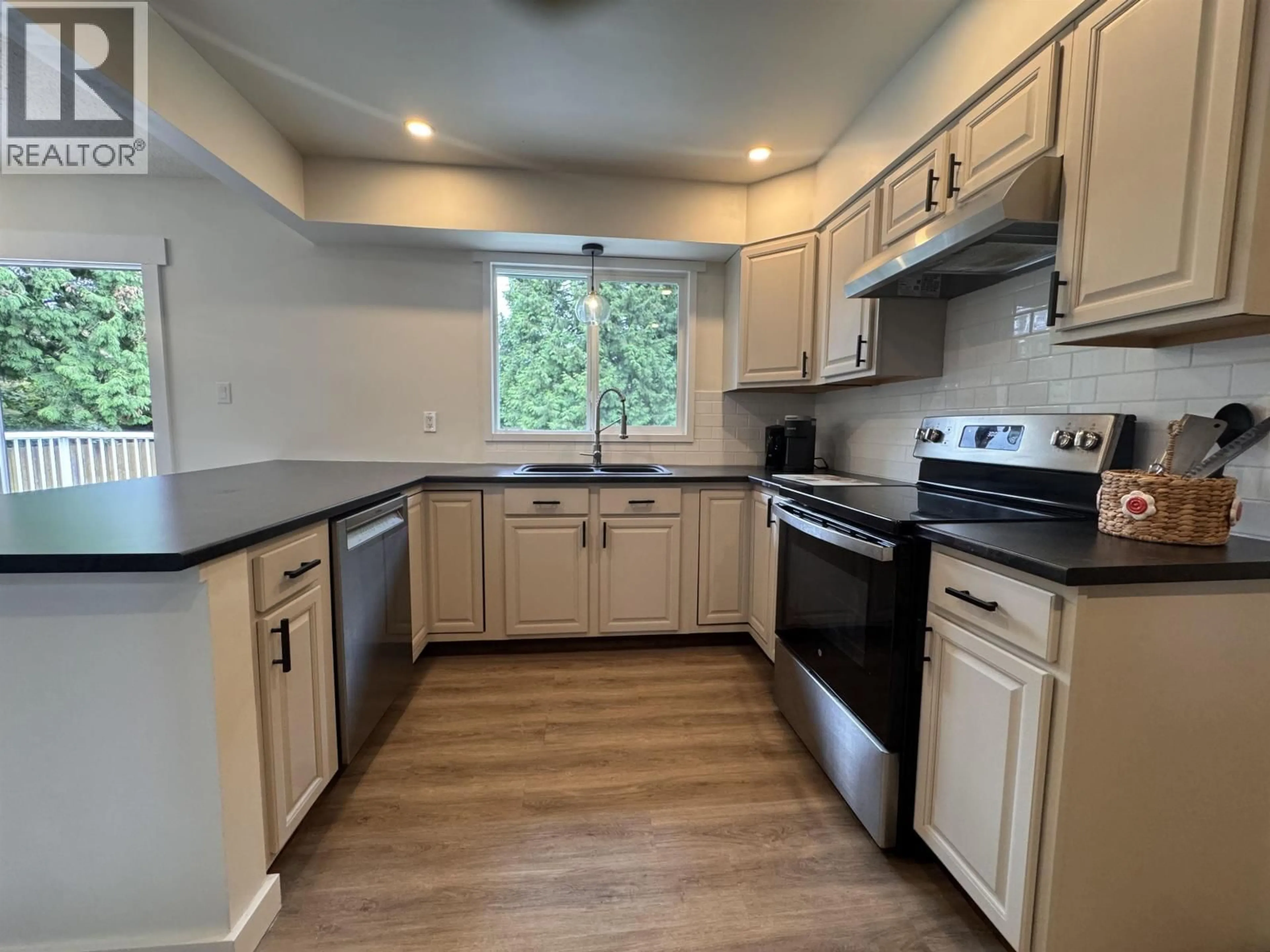 Standard kitchen, wood/laminate floor for 4820 OLSON AVENUE, Terrace British Columbia V8G2A6