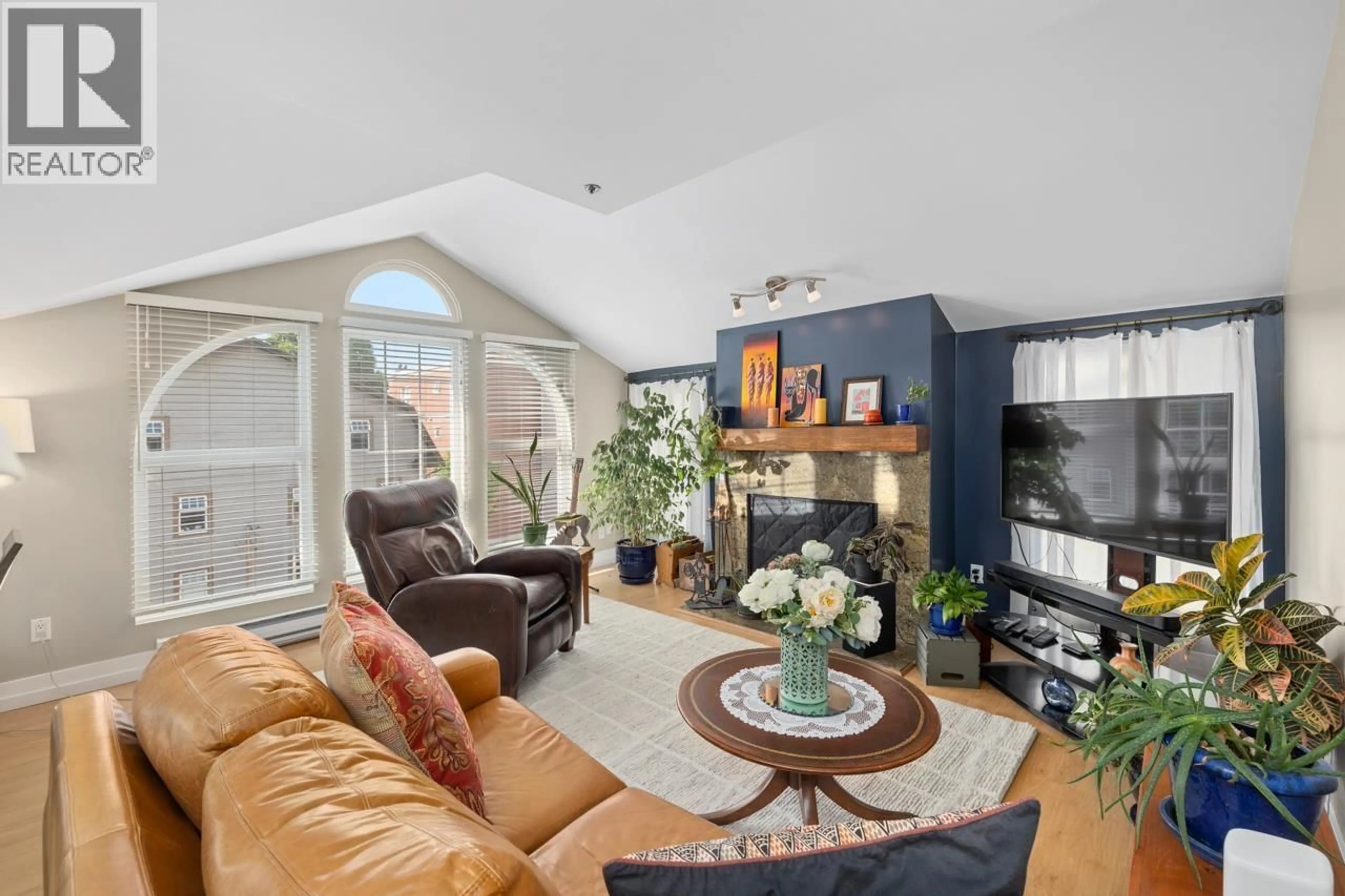 Living room with furniture, unknown for 403 - 888 13TH AVENUE, Vancouver British Columbia V5Z1P2
