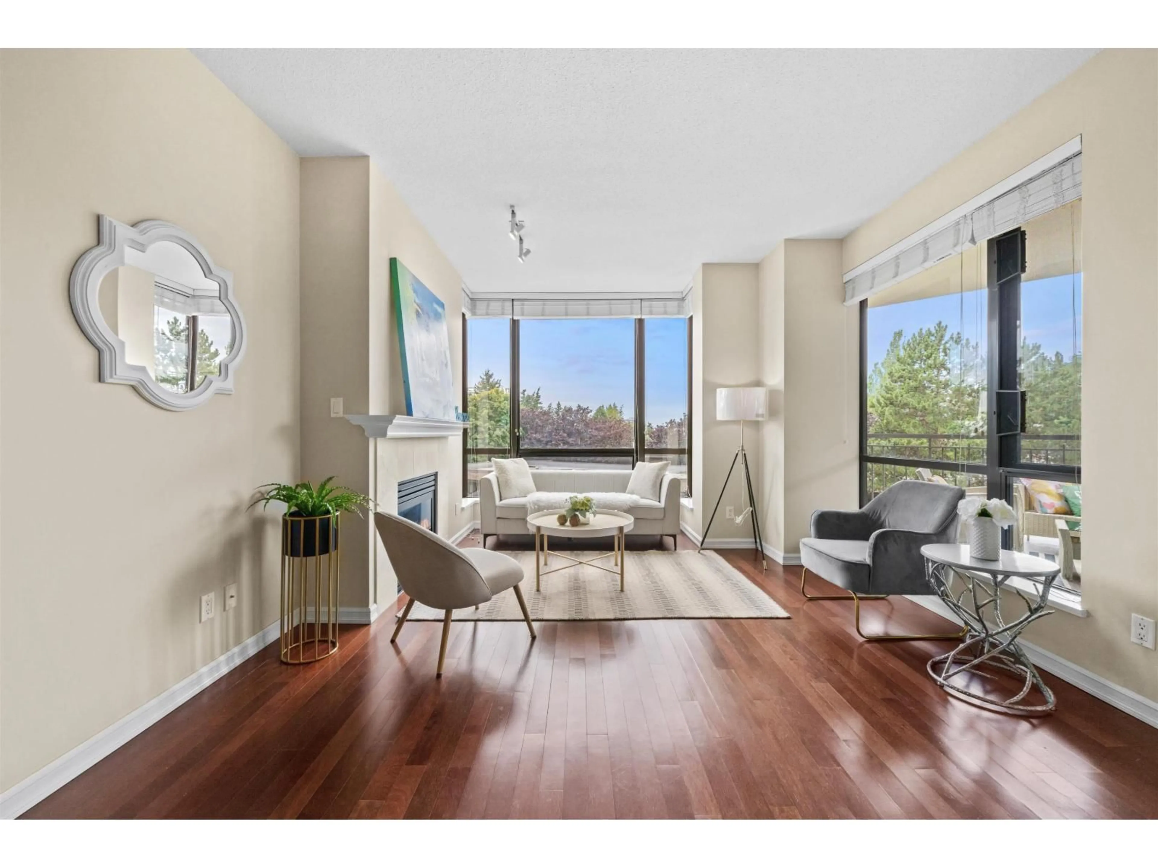 A pic of a room for 503 - 1550 MARTIN, White Rock British Columbia V4B5M3