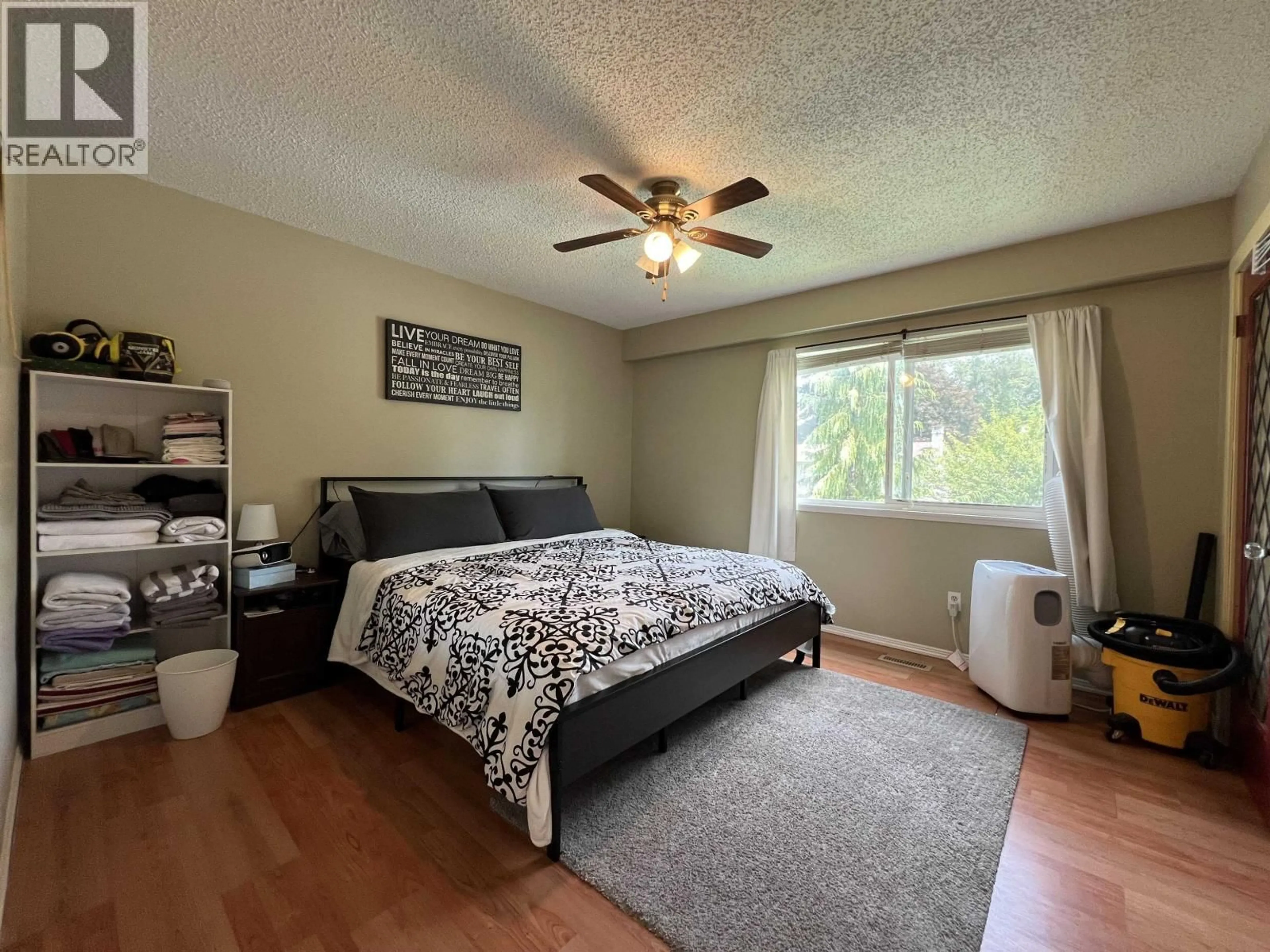 A pic of a room for 11811 GEE STREET, Maple Ridge British Columbia V2X7L8