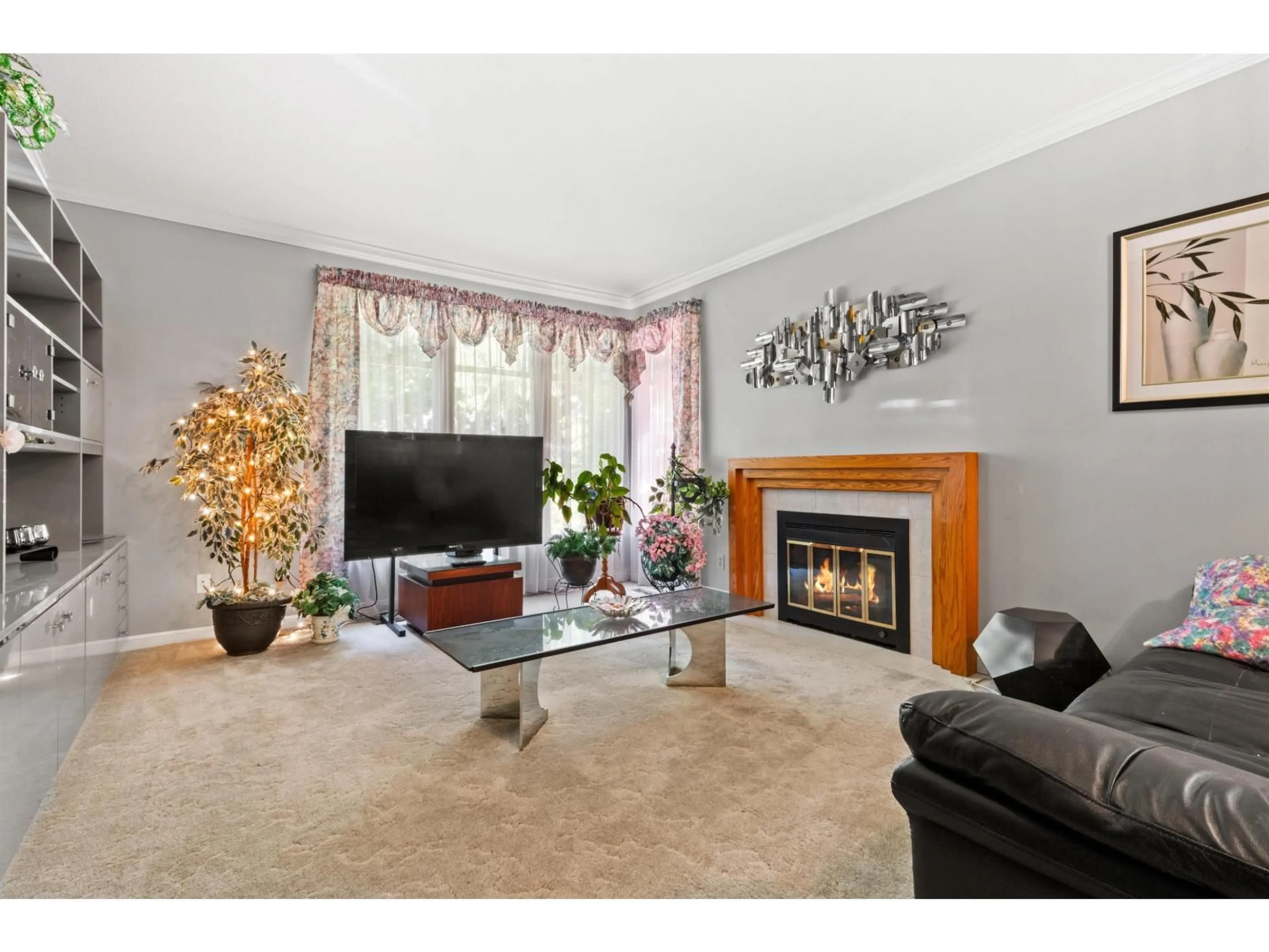Living room with furniture, unknown for 7324 149A, Surrey British Columbia V3S3H3