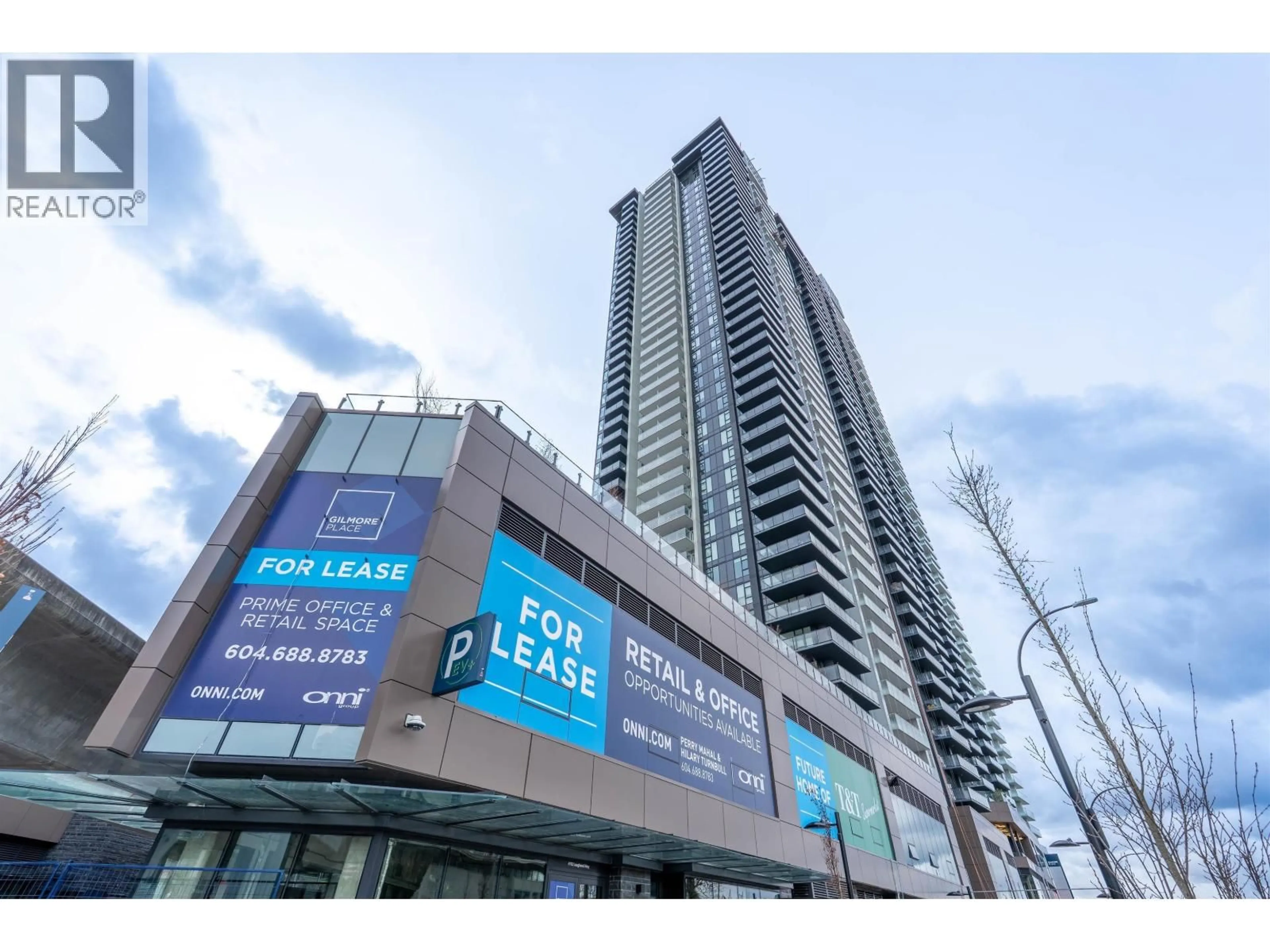 Indoor foyer for 3503 - 4168 LOUGHEED HIGHWAY, Burnaby British Columbia V5C0N9