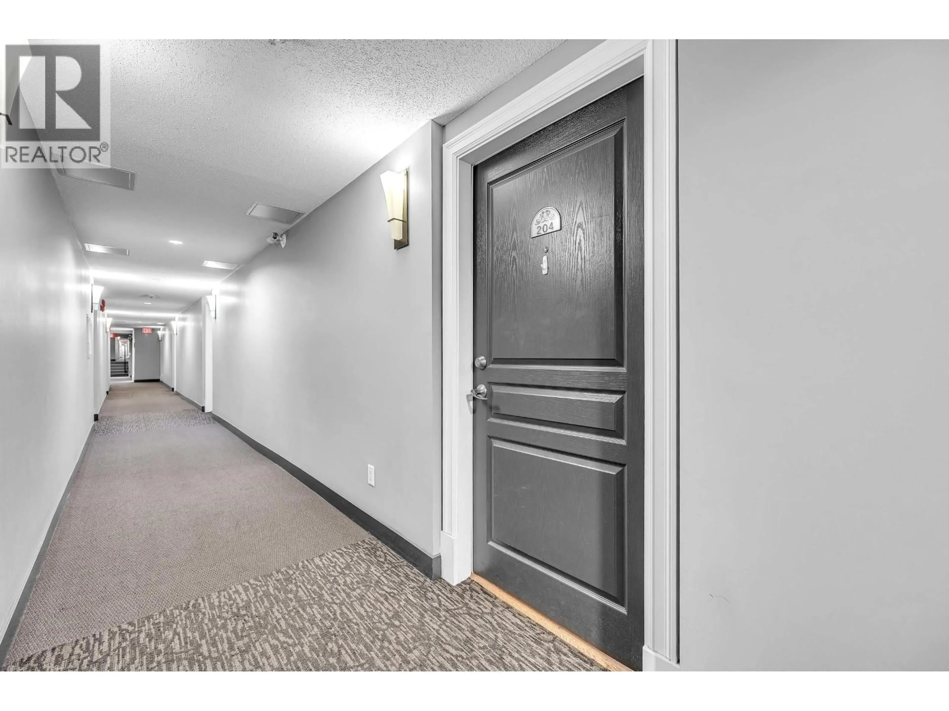 Indoor foyer for 204 - 4550 FRASER STREET, Vancouver British Columbia V5V4G8