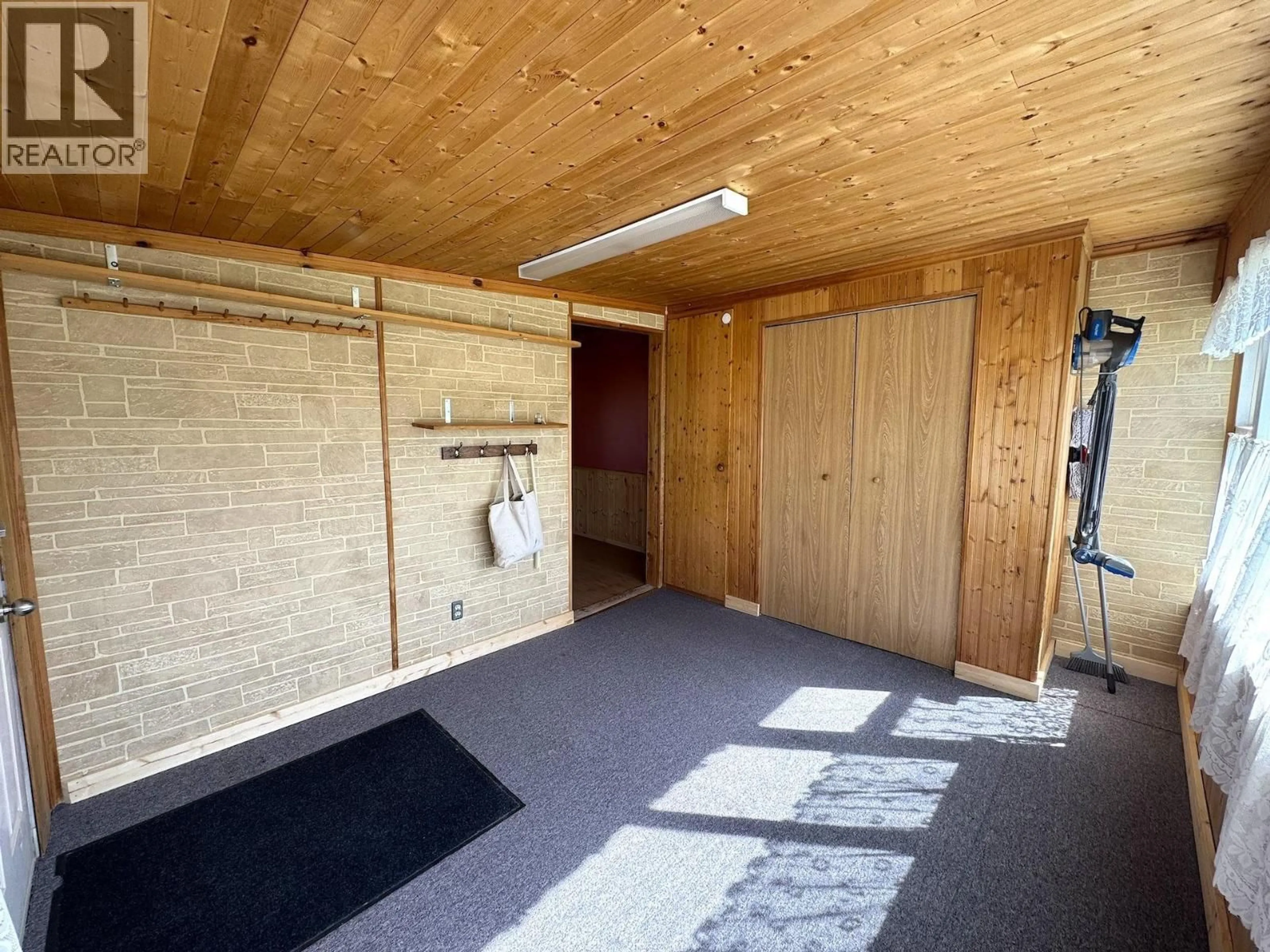 Indoor garage for 10996 POPLAR ROAD, Fort St. John British Columbia V1J8E5