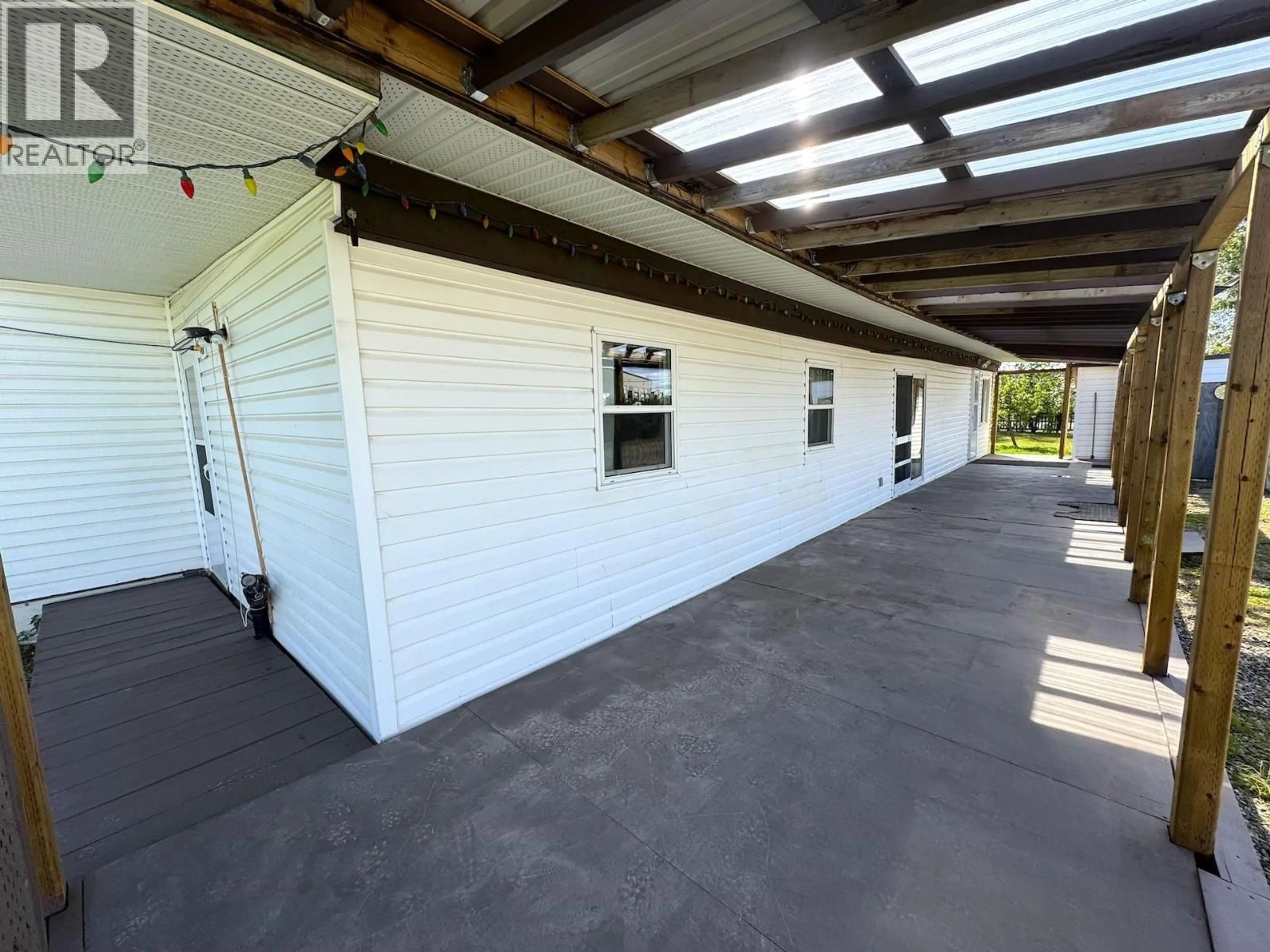 Indoor garage for 10996 POPLAR ROAD, Fort St. John British Columbia V1J8E5