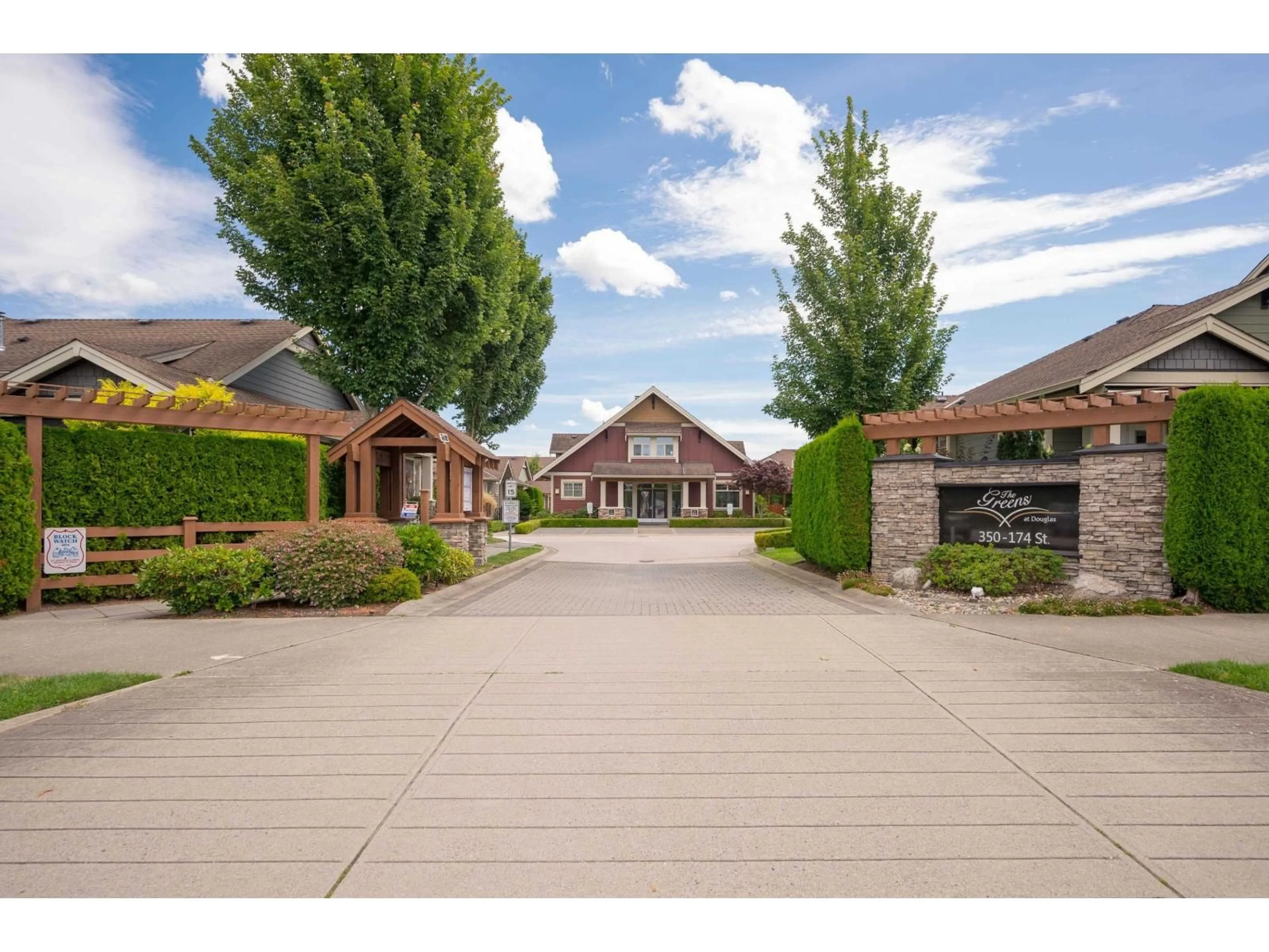 A pic from outside/outdoor area/front of a property/back of a property/a pic from drone, street for 20 - 350 174, Surrey British Columbia V3Z2N8